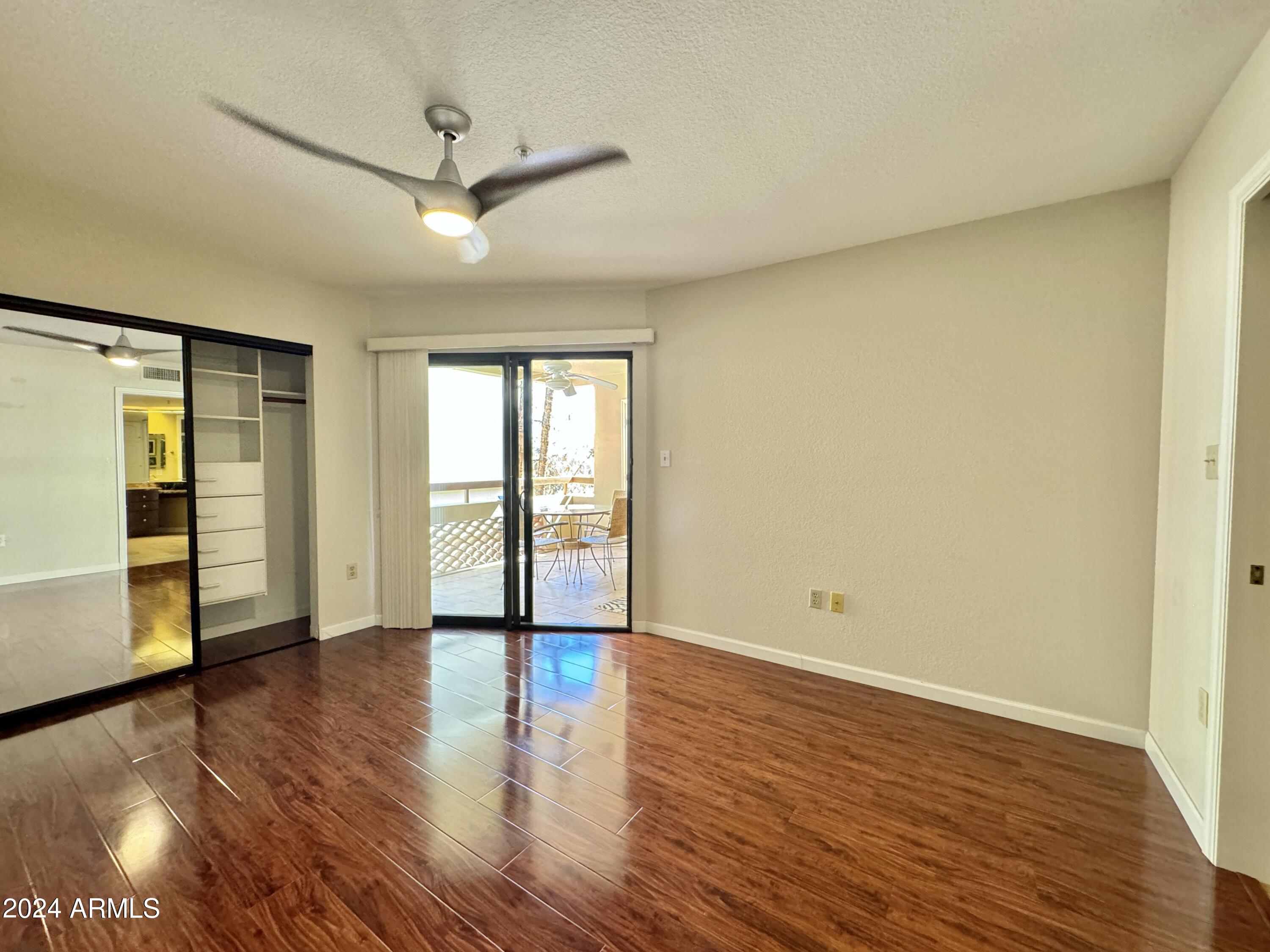 4200 N MILLER Road # 409