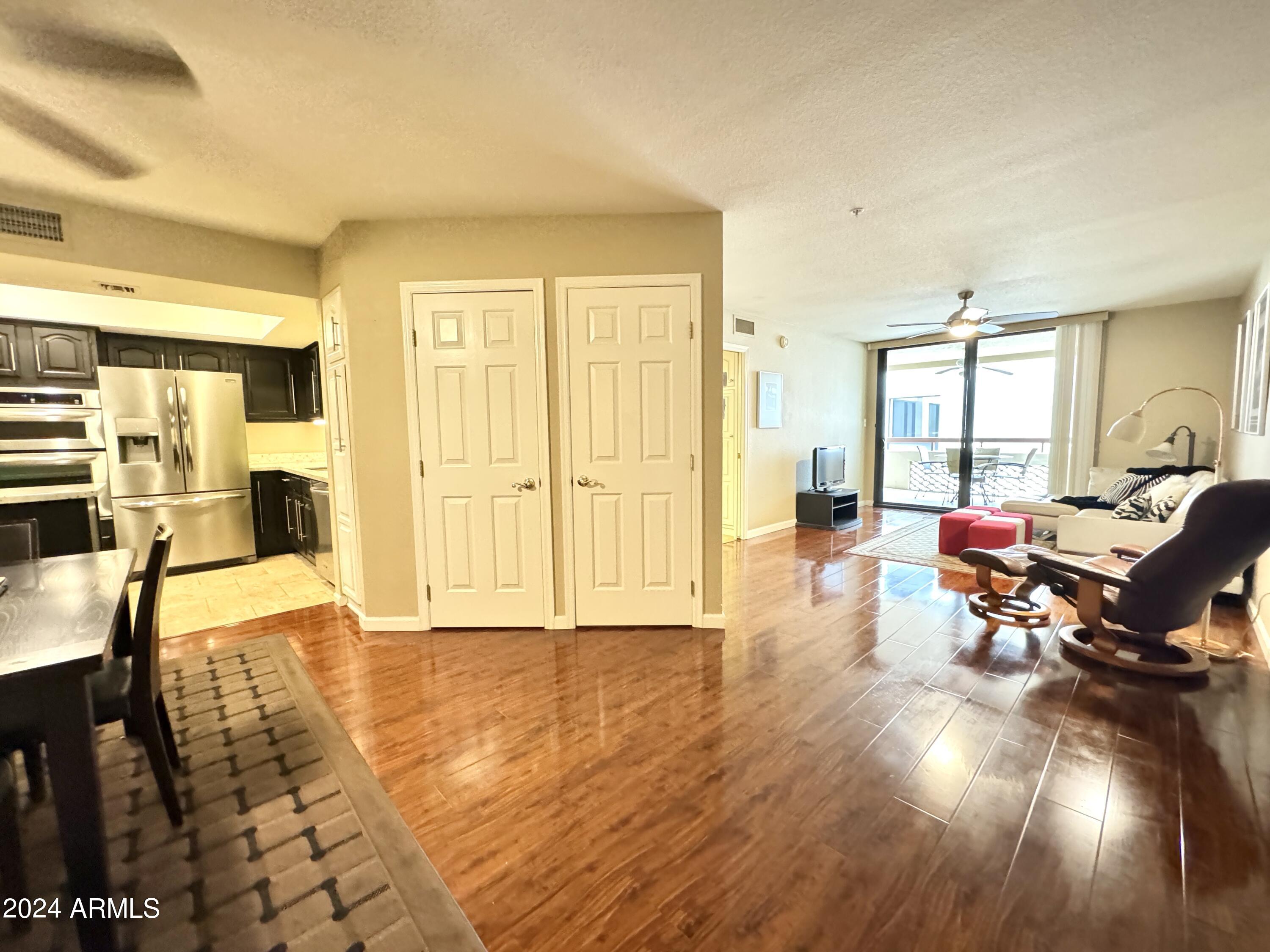 4200 N MILLER Road # 409