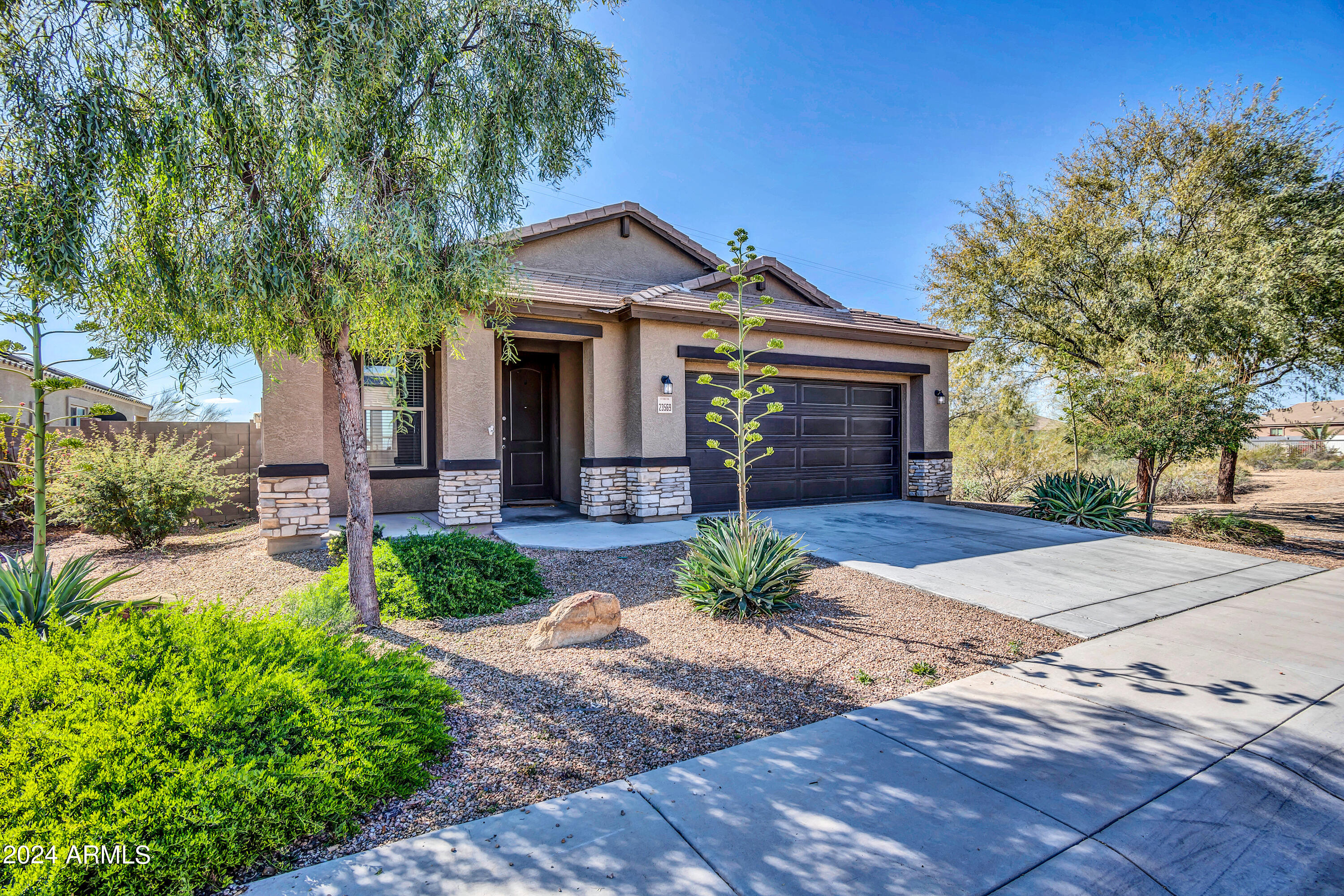 23569 W MAGNOLIA Drive