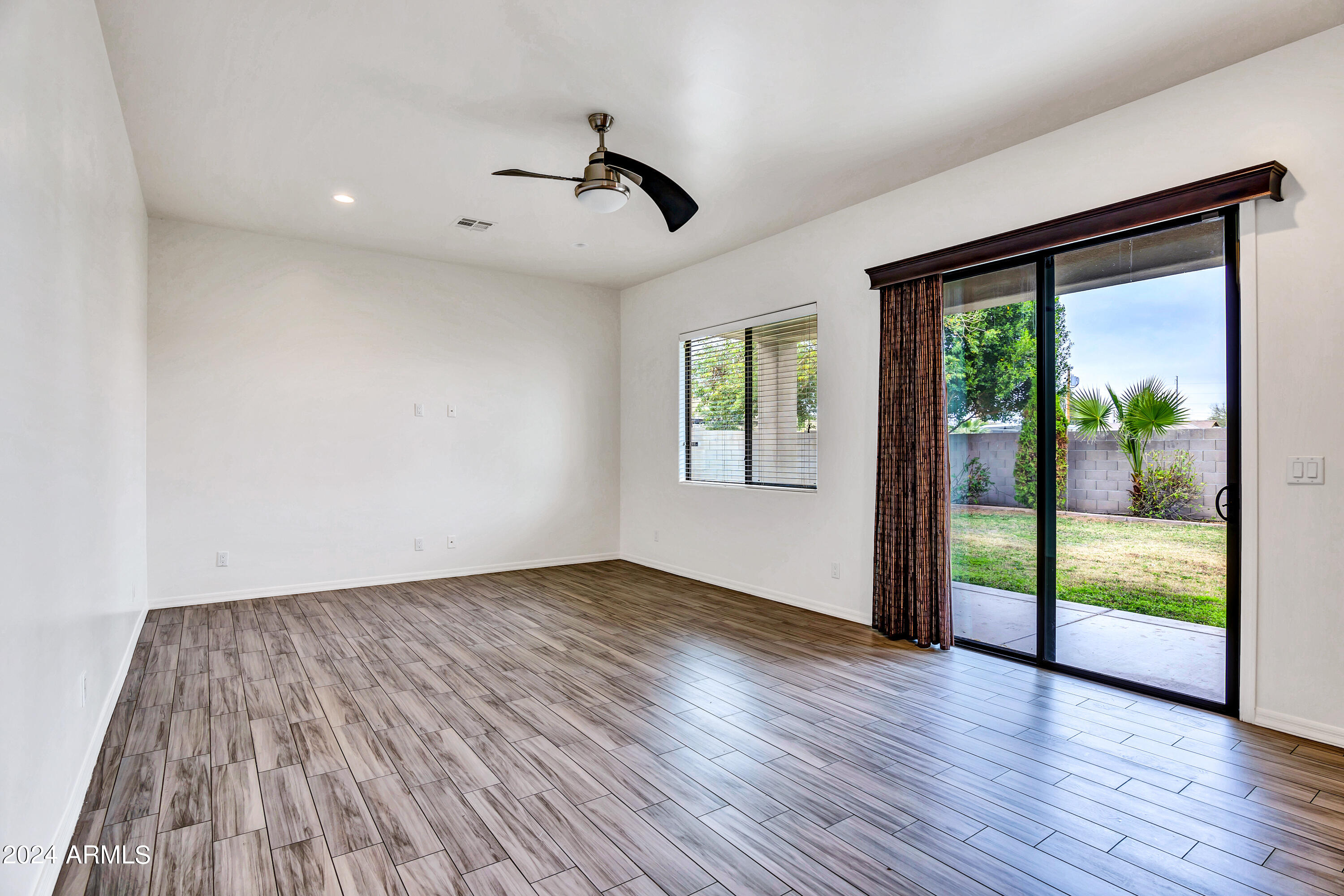 2842 E VILLA RITA Drive