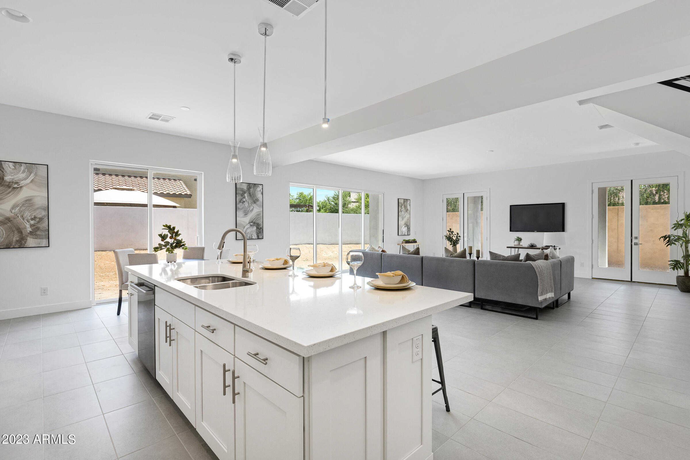 2895 S SANDSTONE Court