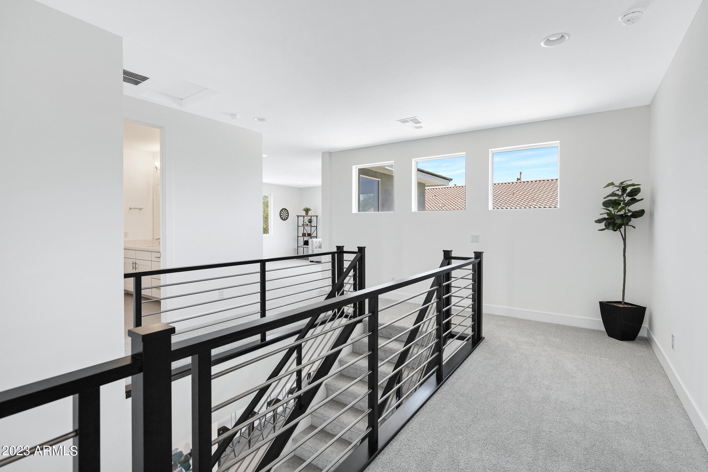 2895 S SANDSTONE Court