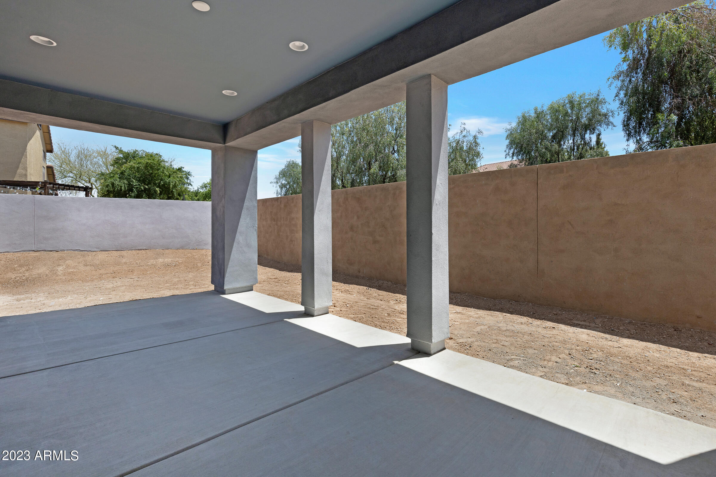 2895 S SANDSTONE Court