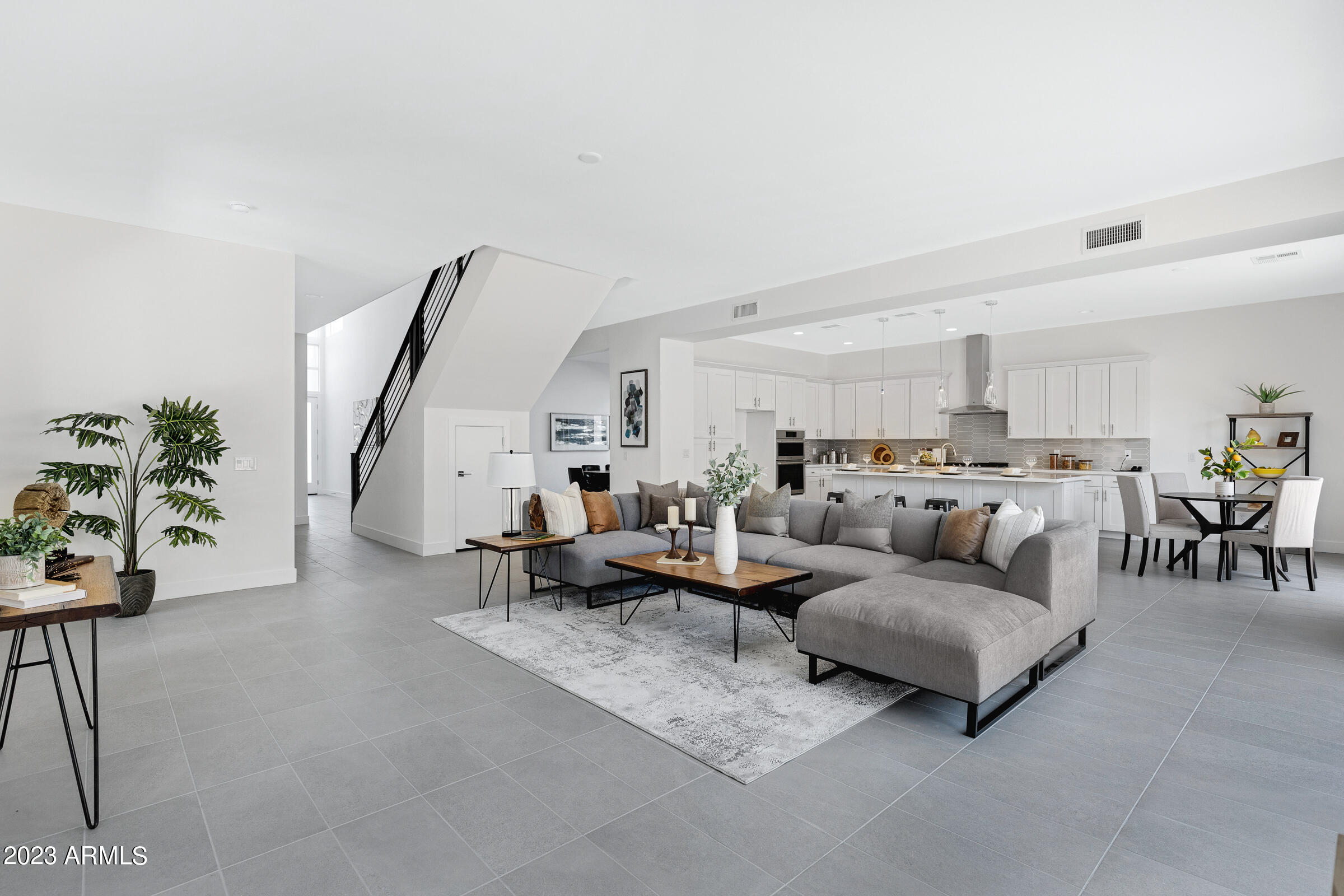 2895 S SANDSTONE Court