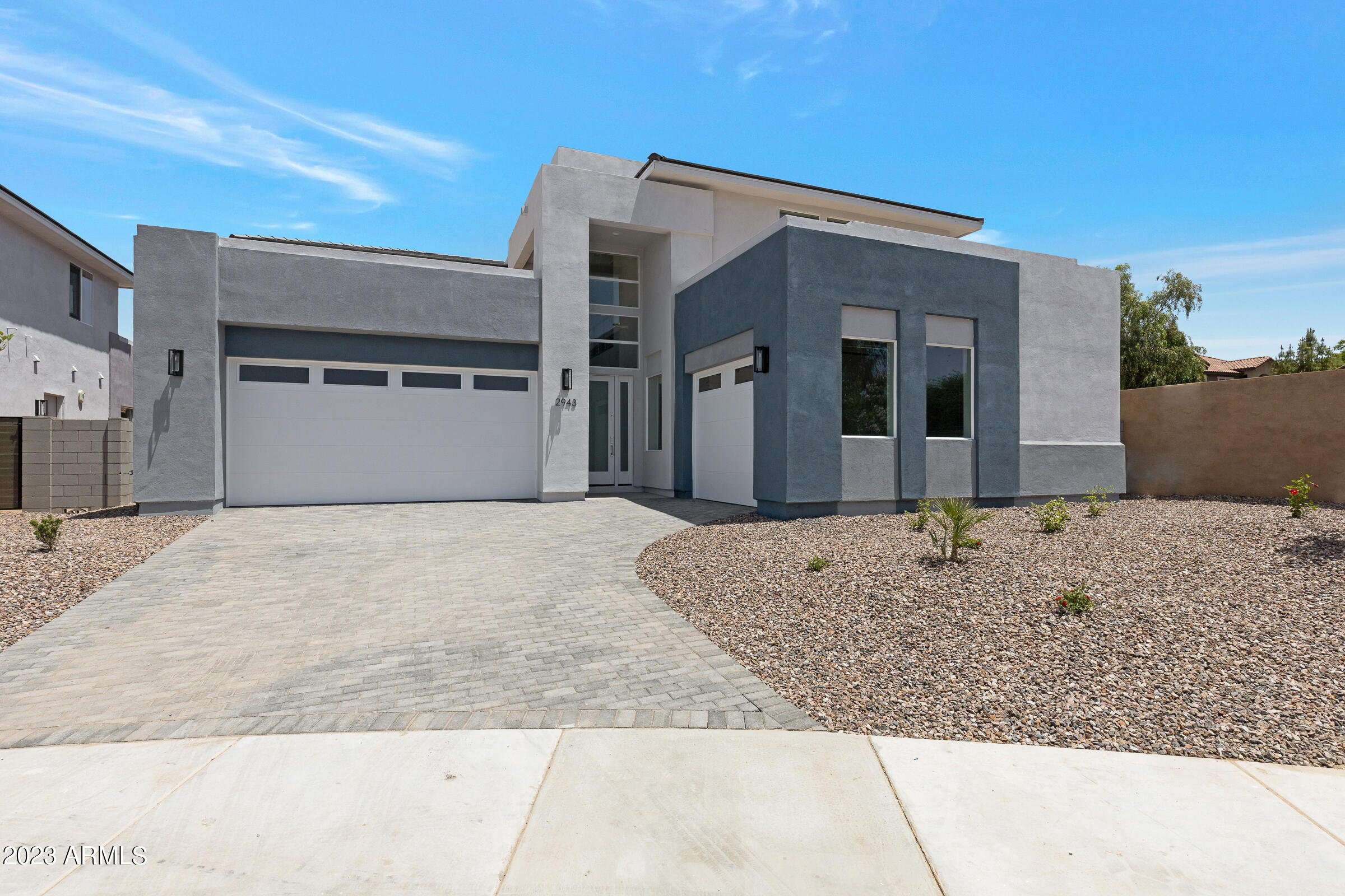 2895 S SANDSTONE Court