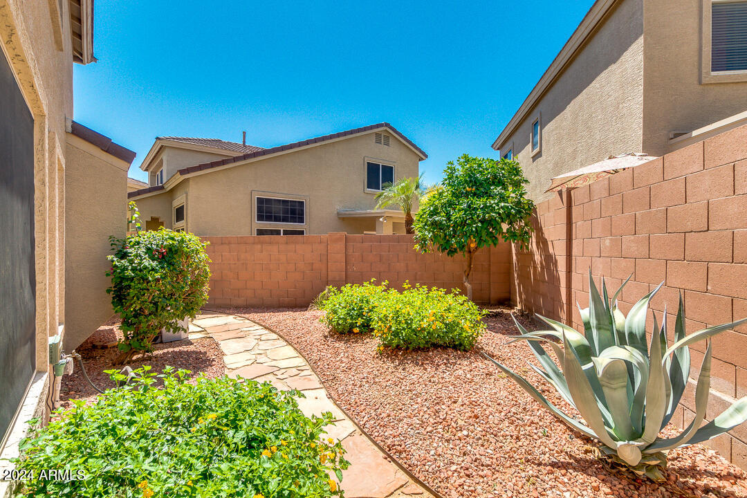 15550 N FRANK LLOYD WRIGHT Boulevard # 1102