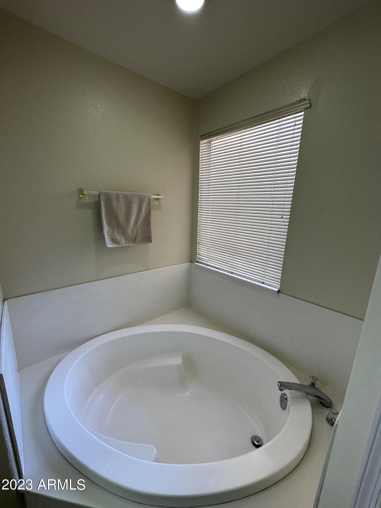 10410 N CAVE CREEK Road # 1124