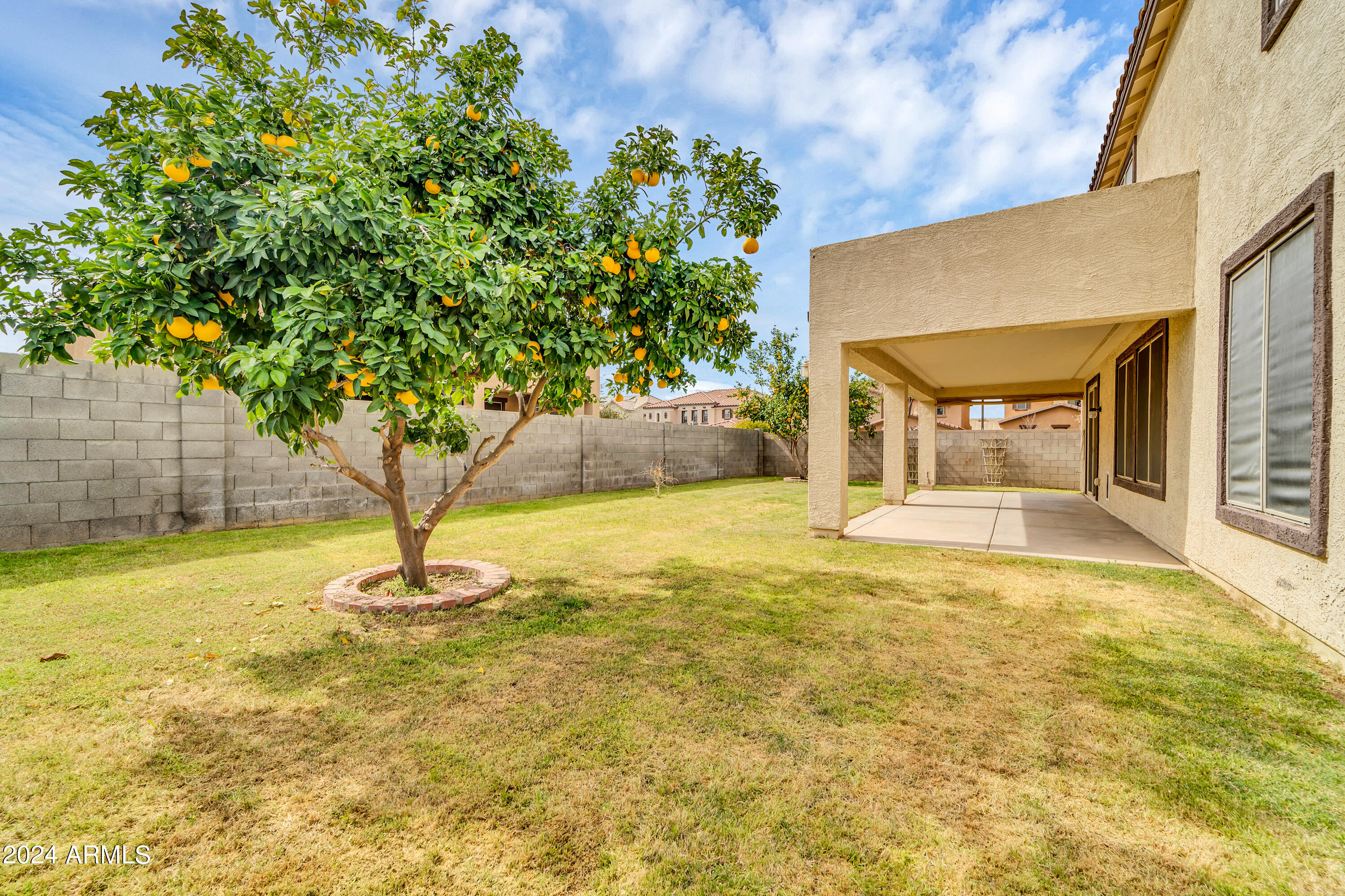 18479 W HAYDEN Drive