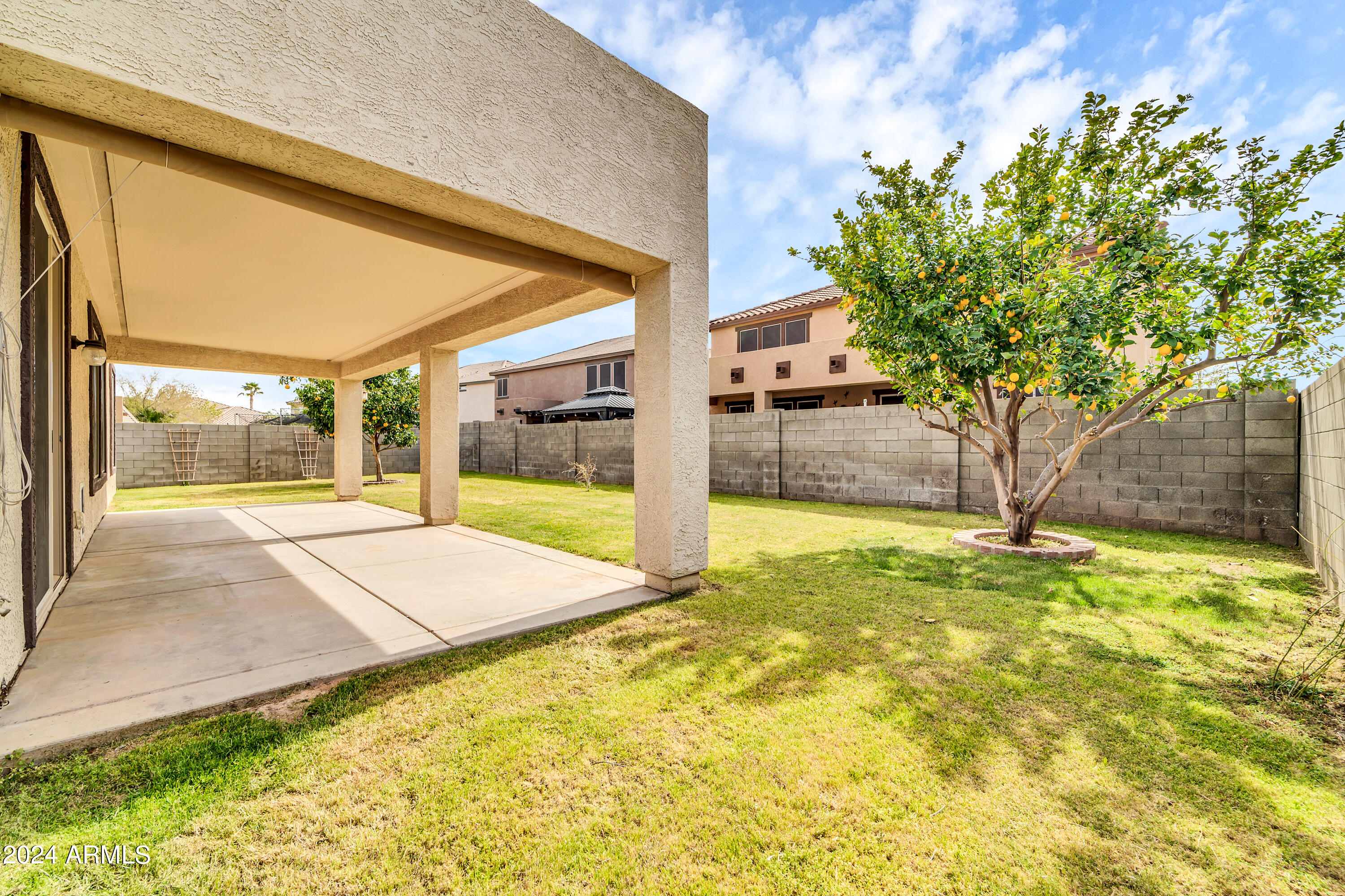 18479 W HAYDEN Drive
