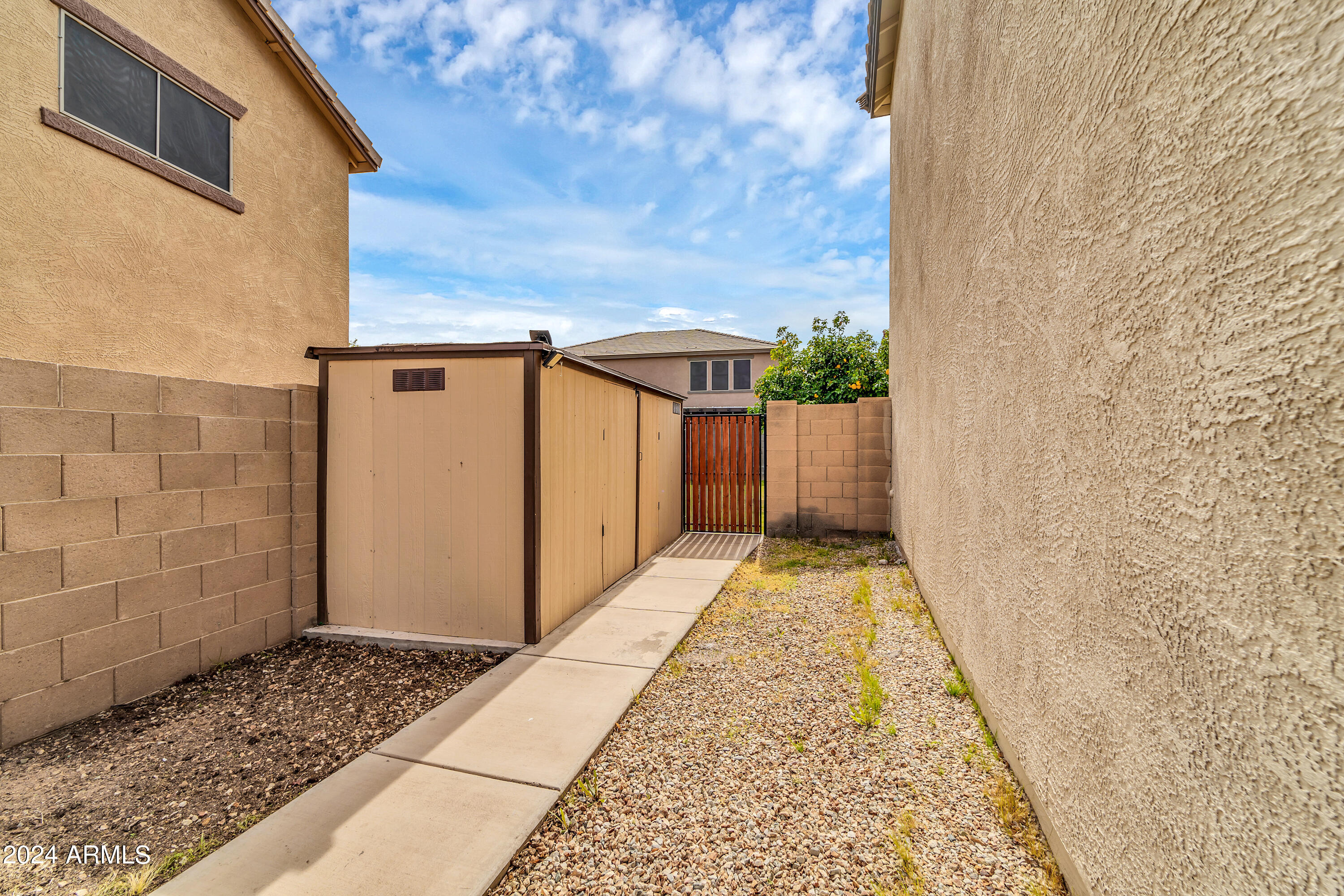 18479 W HAYDEN Drive