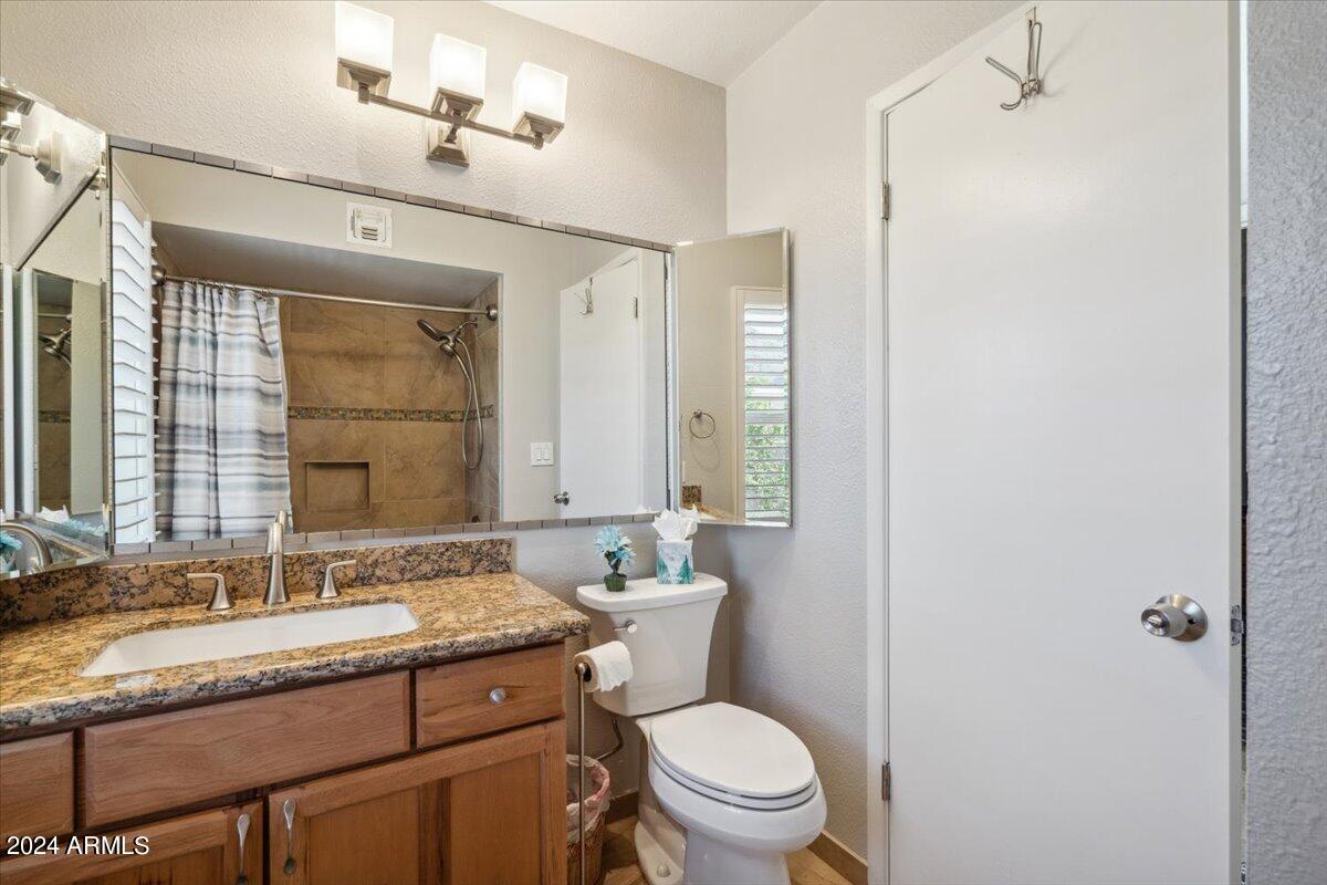 816 E NORTH Lane # 3