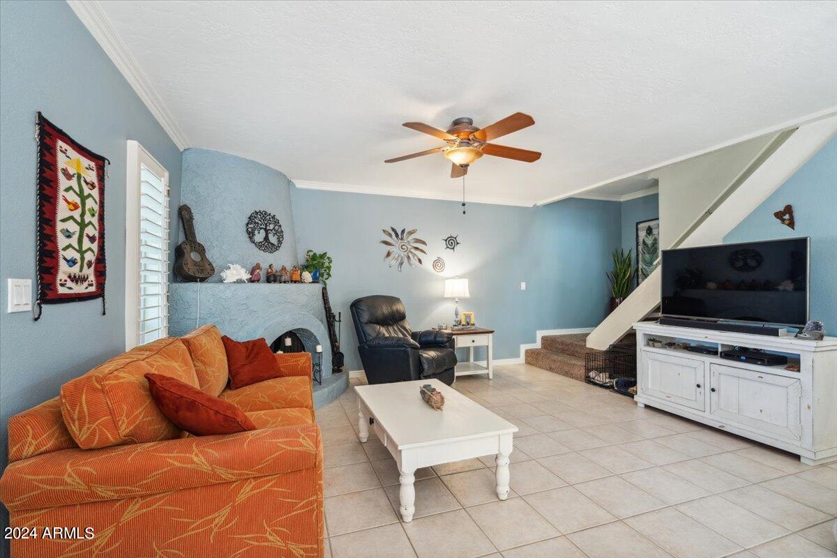 816 E NORTH Lane # 3