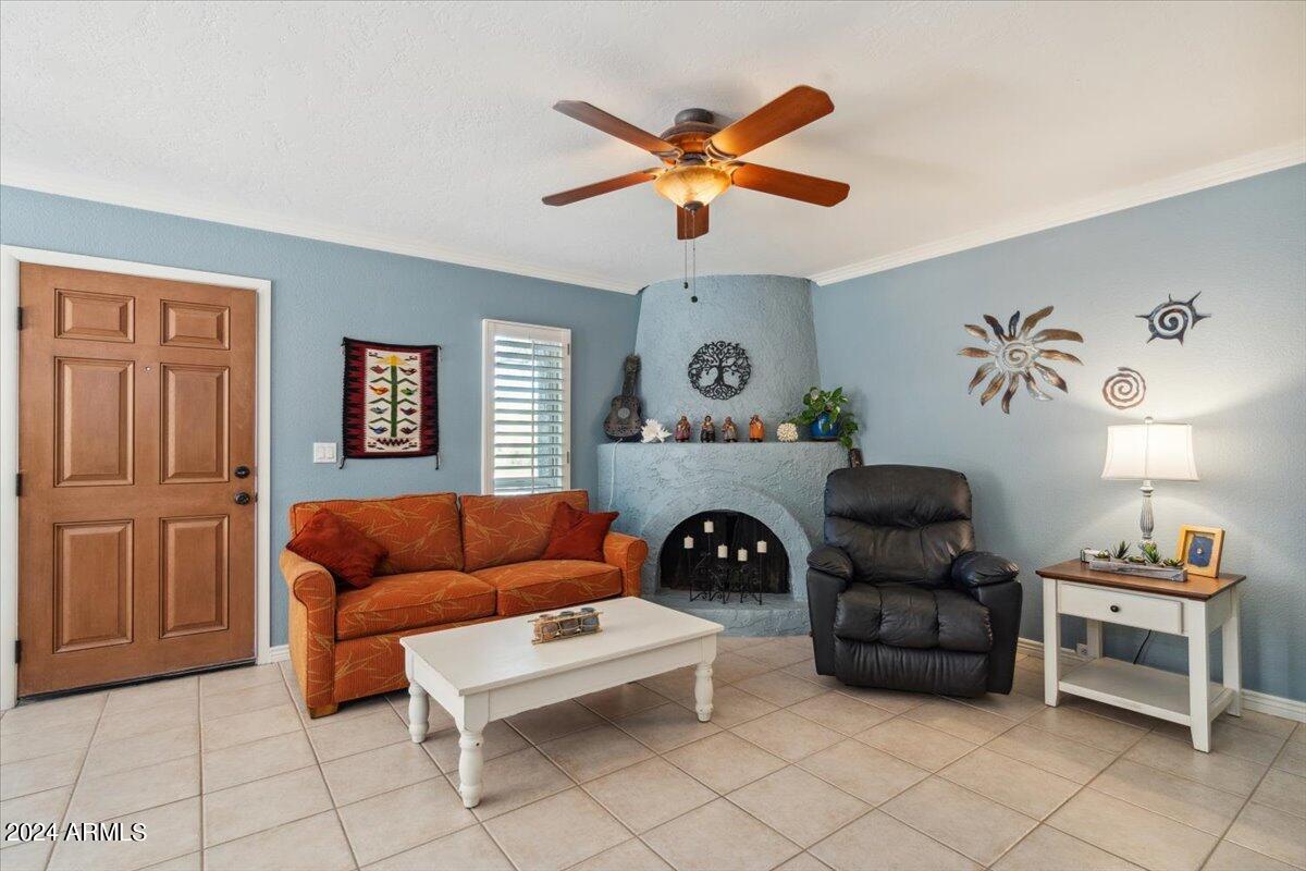 816 E NORTH Lane # 3
