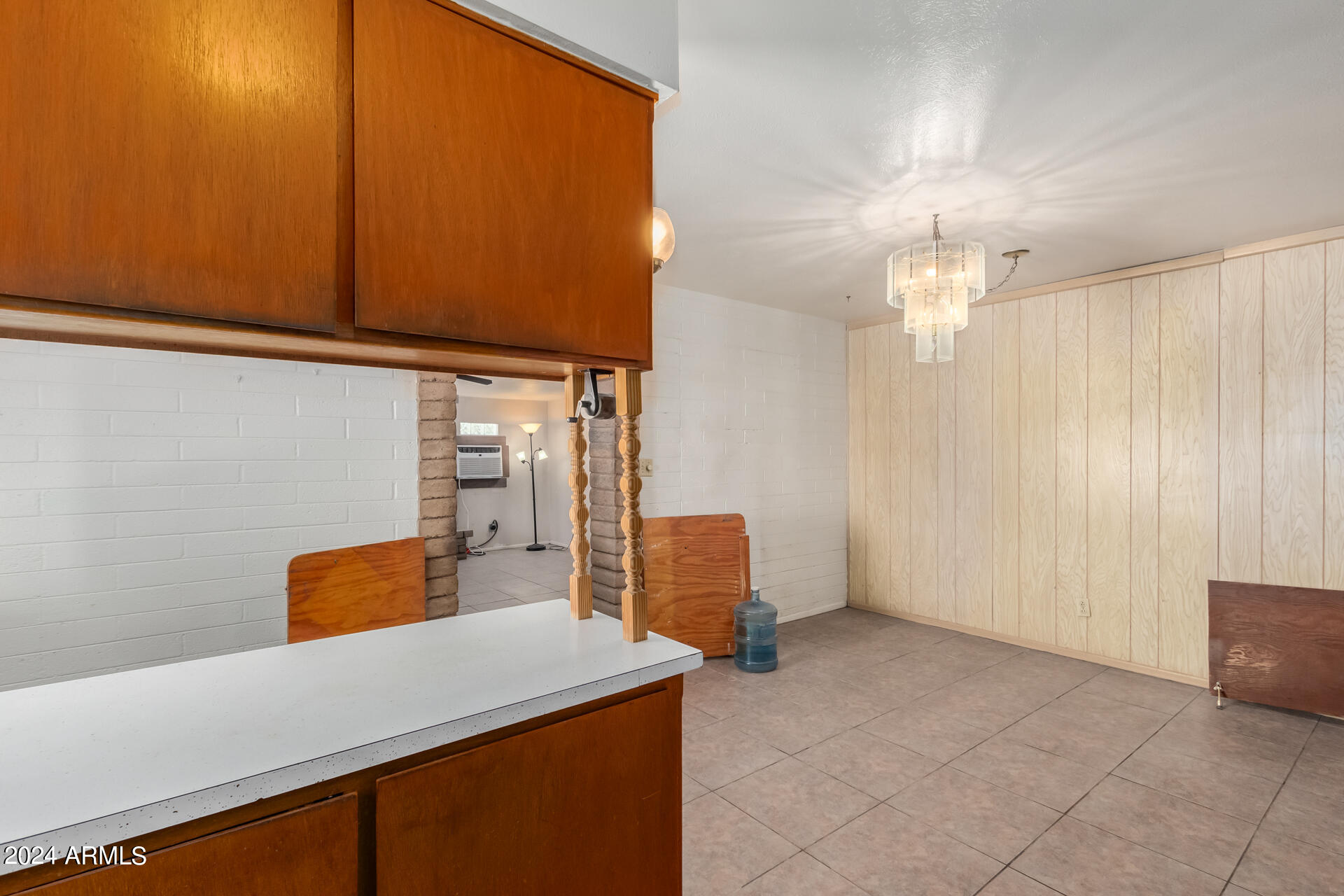 2223 W SUNNYSIDE Avenue