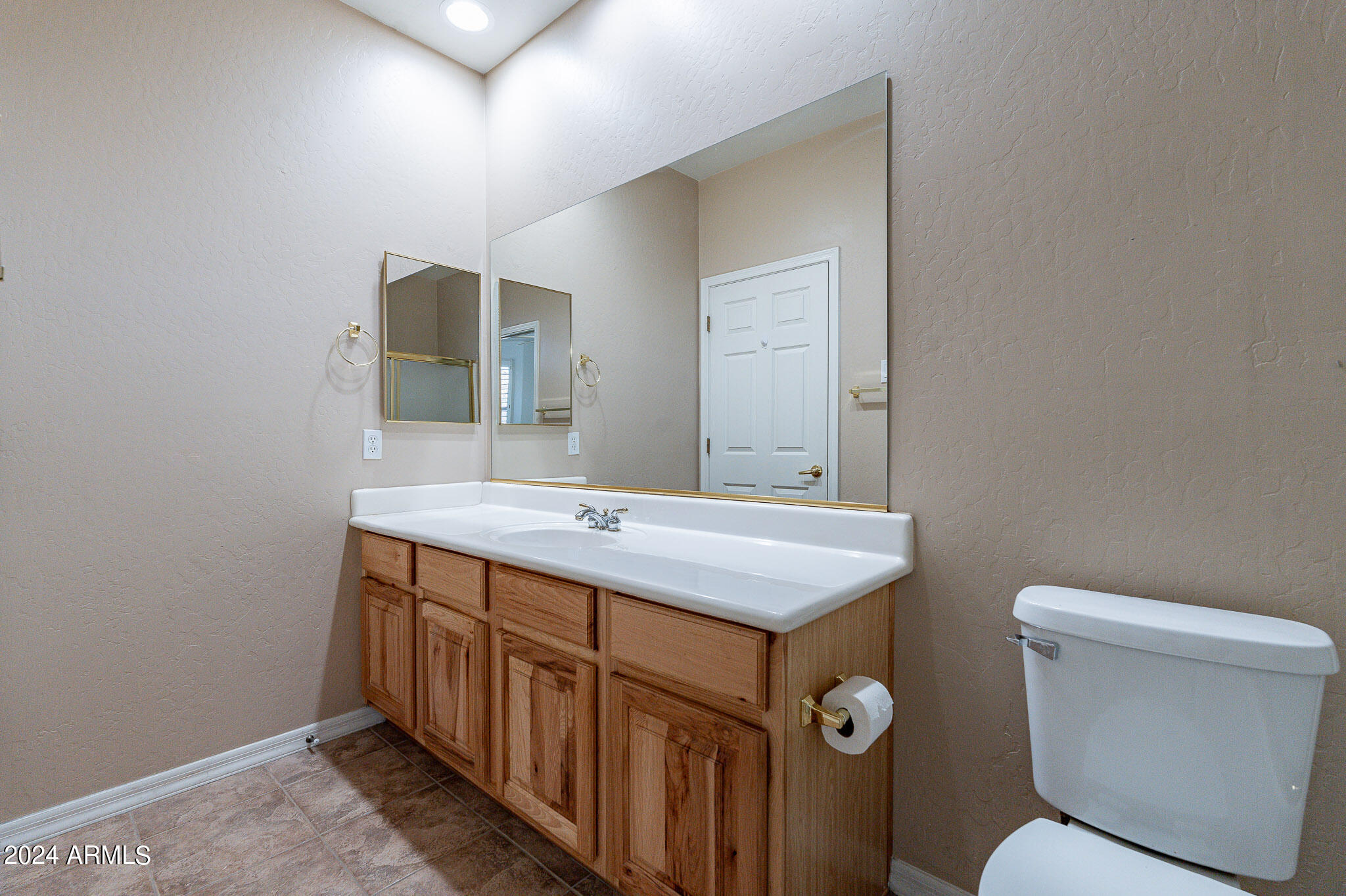 4202 E BROADWAY Road # 213