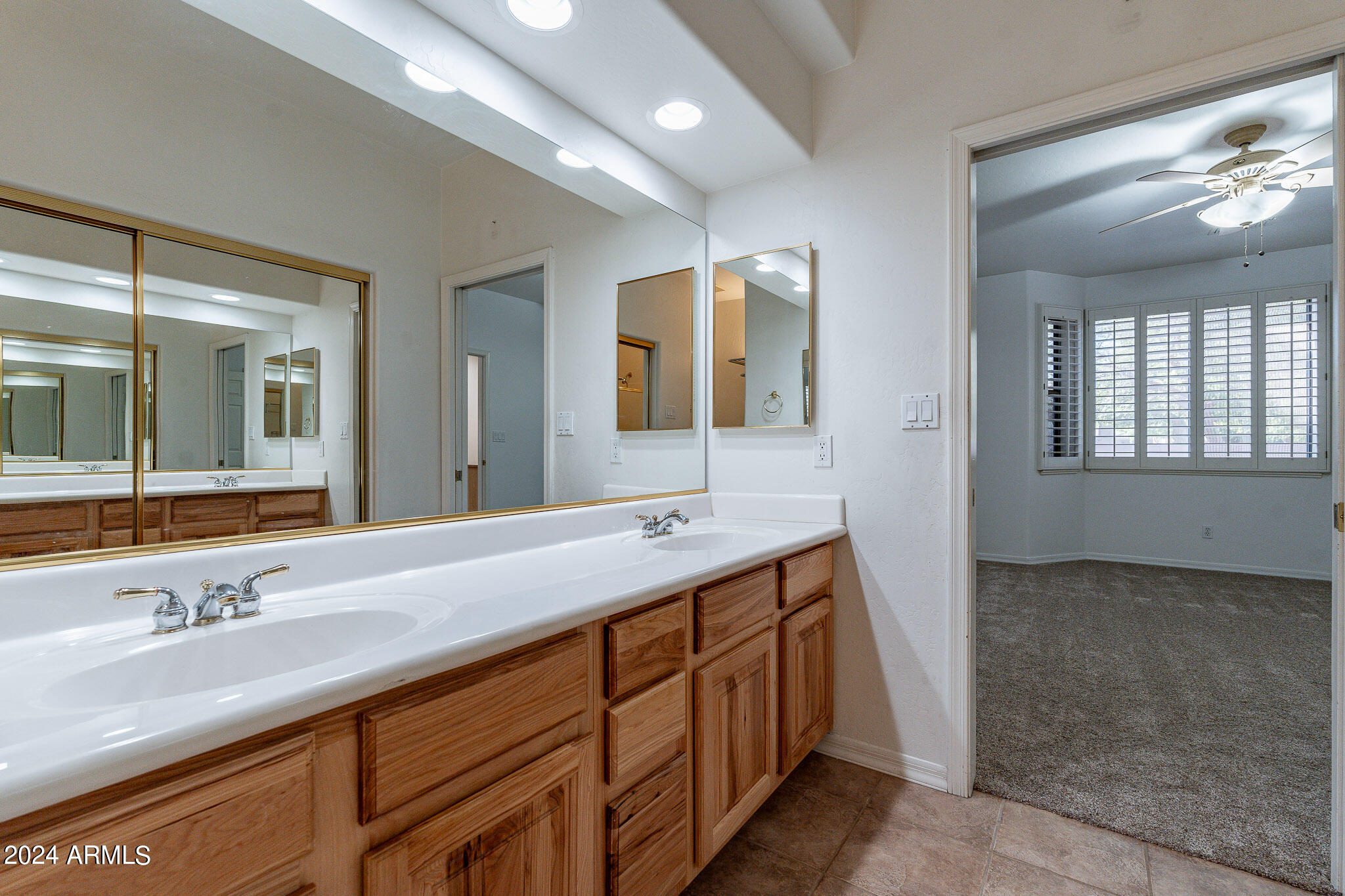 4202 E BROADWAY Road # 213