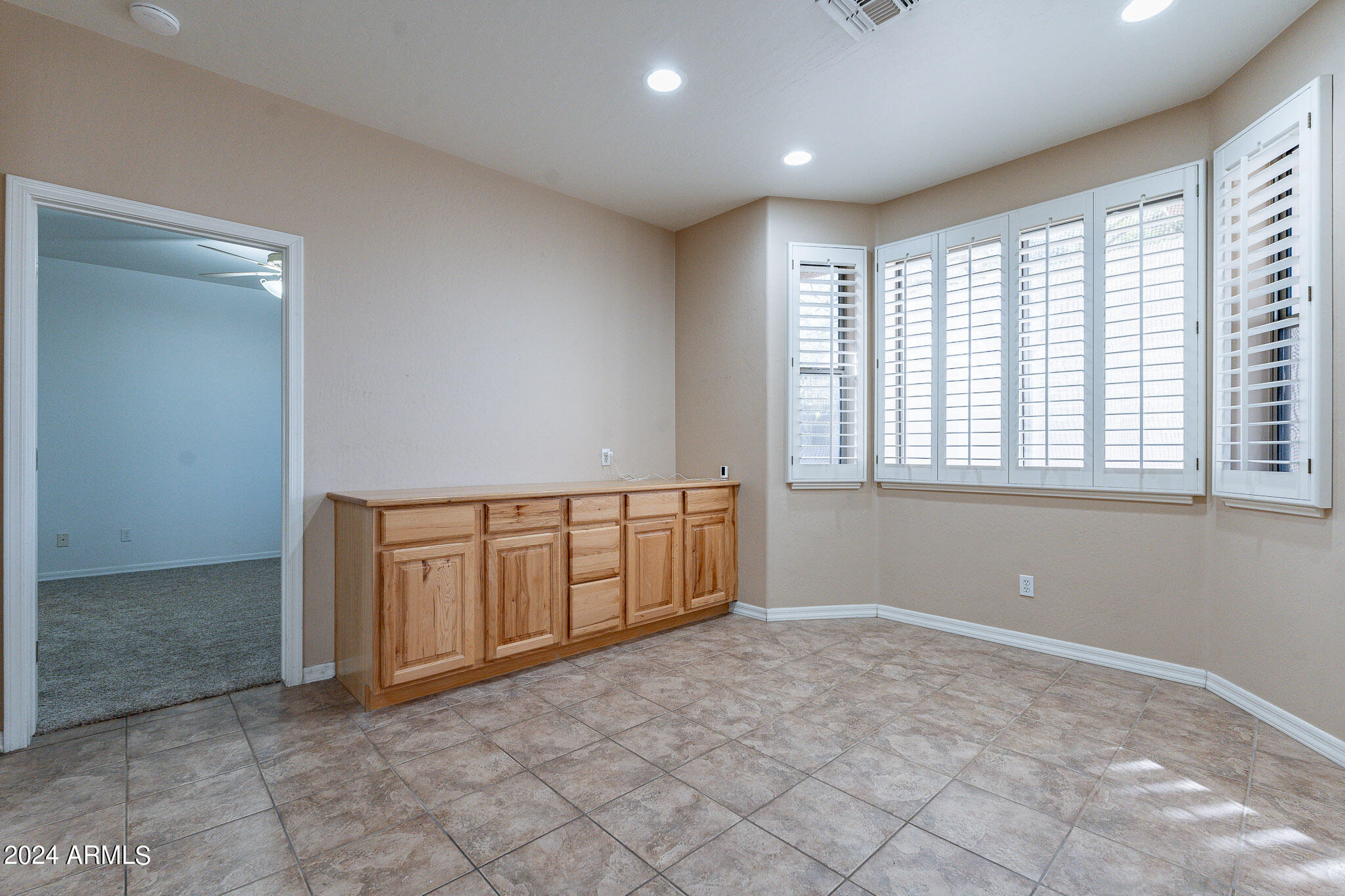 4202 E BROADWAY Road # 213