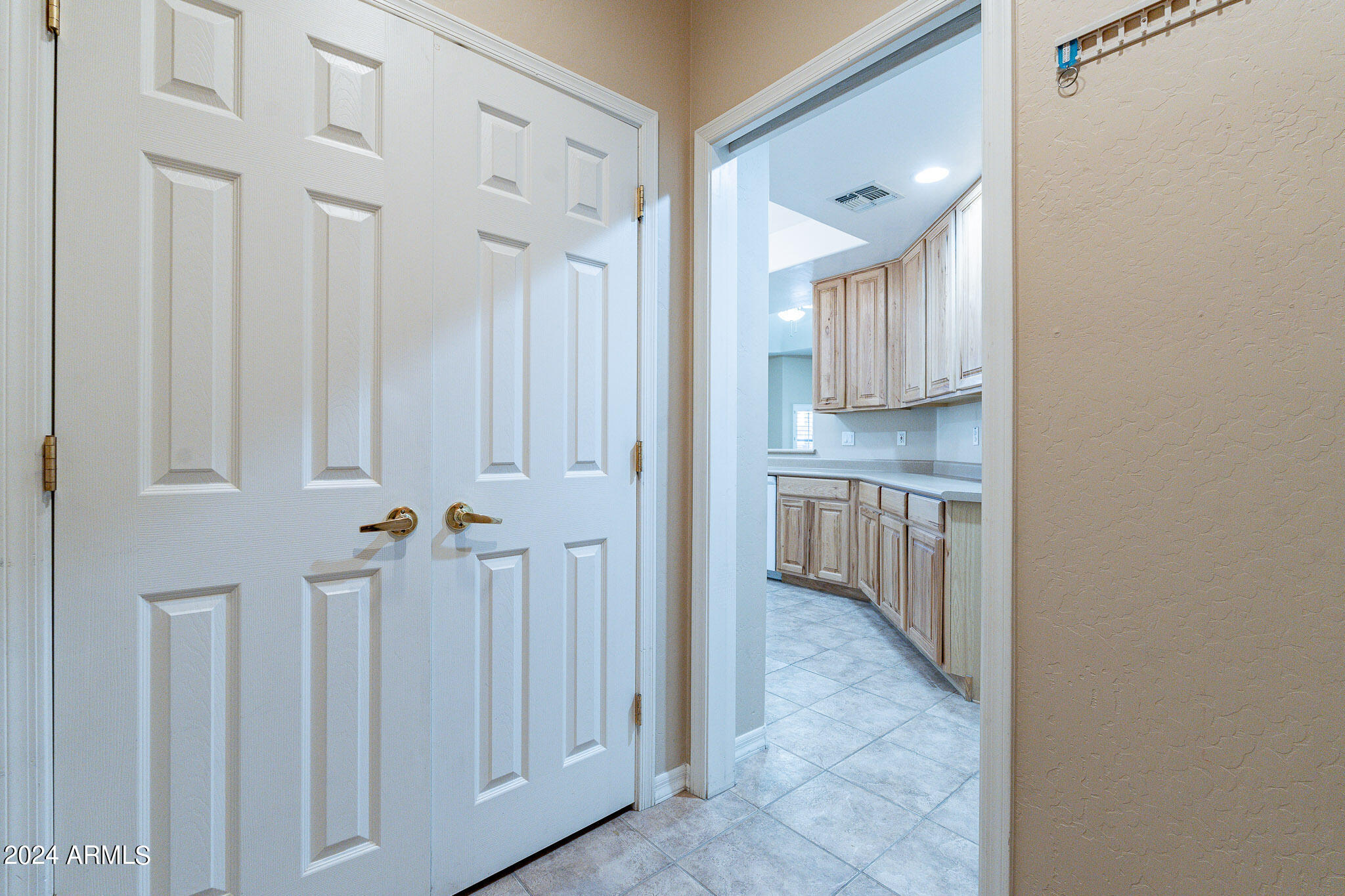 4202 E BROADWAY Road # 213