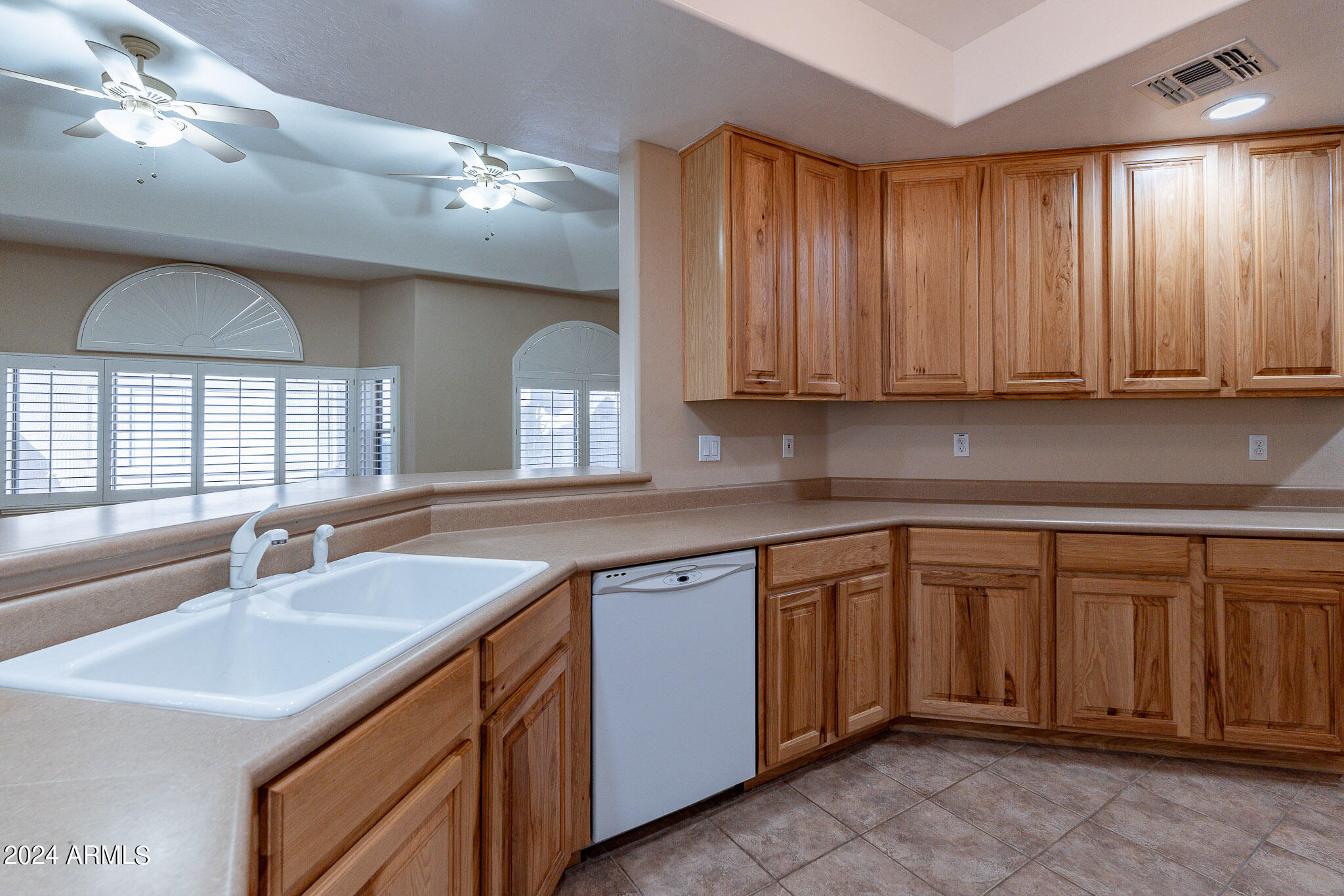 4202 E BROADWAY Road # 213