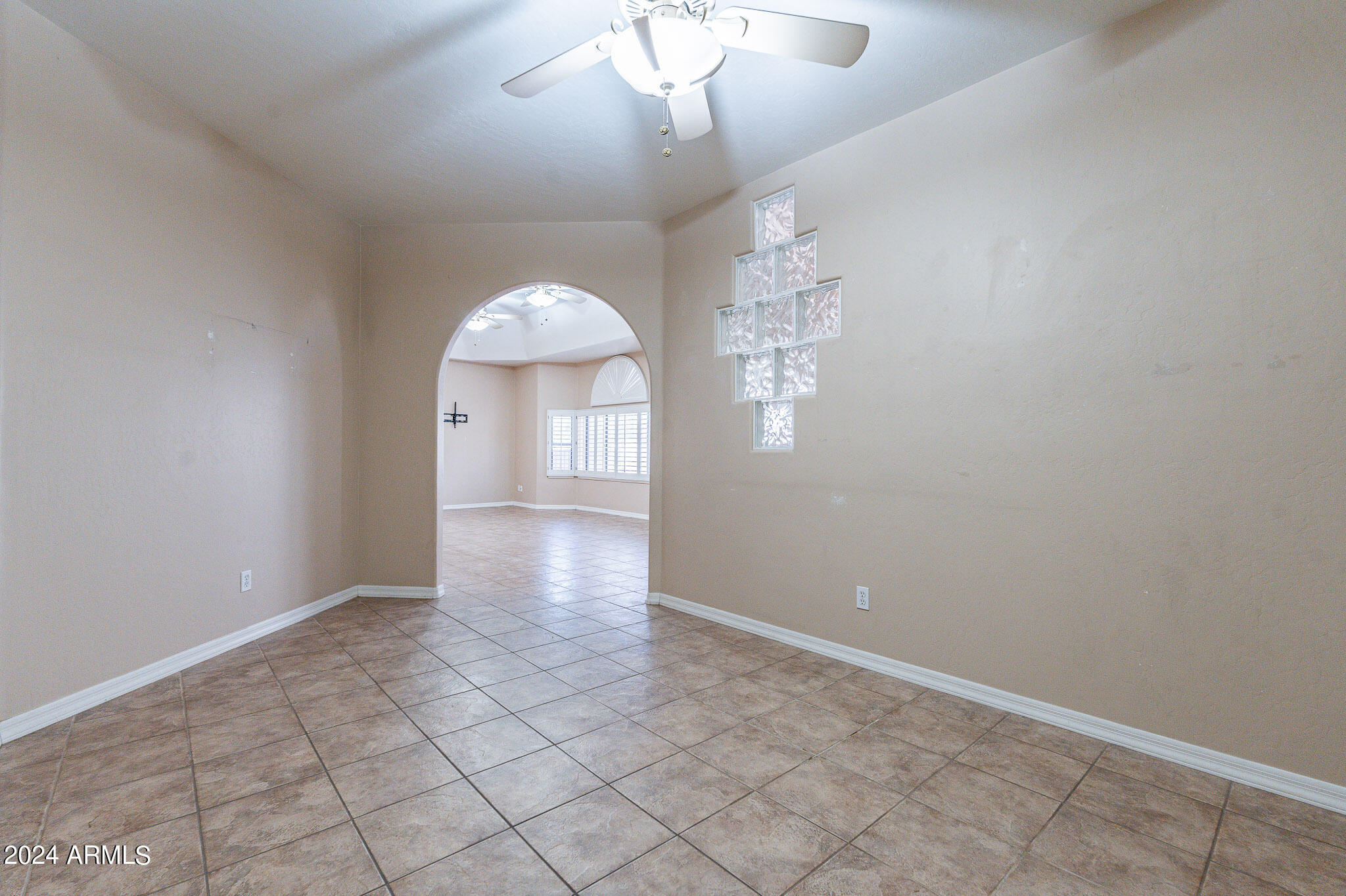 4202 E BROADWAY Road # 213