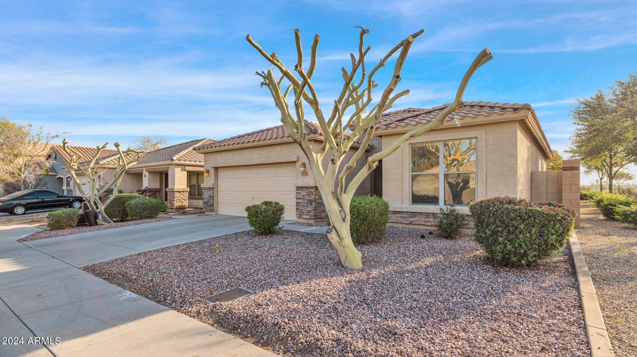 6119 S 43RD Drive