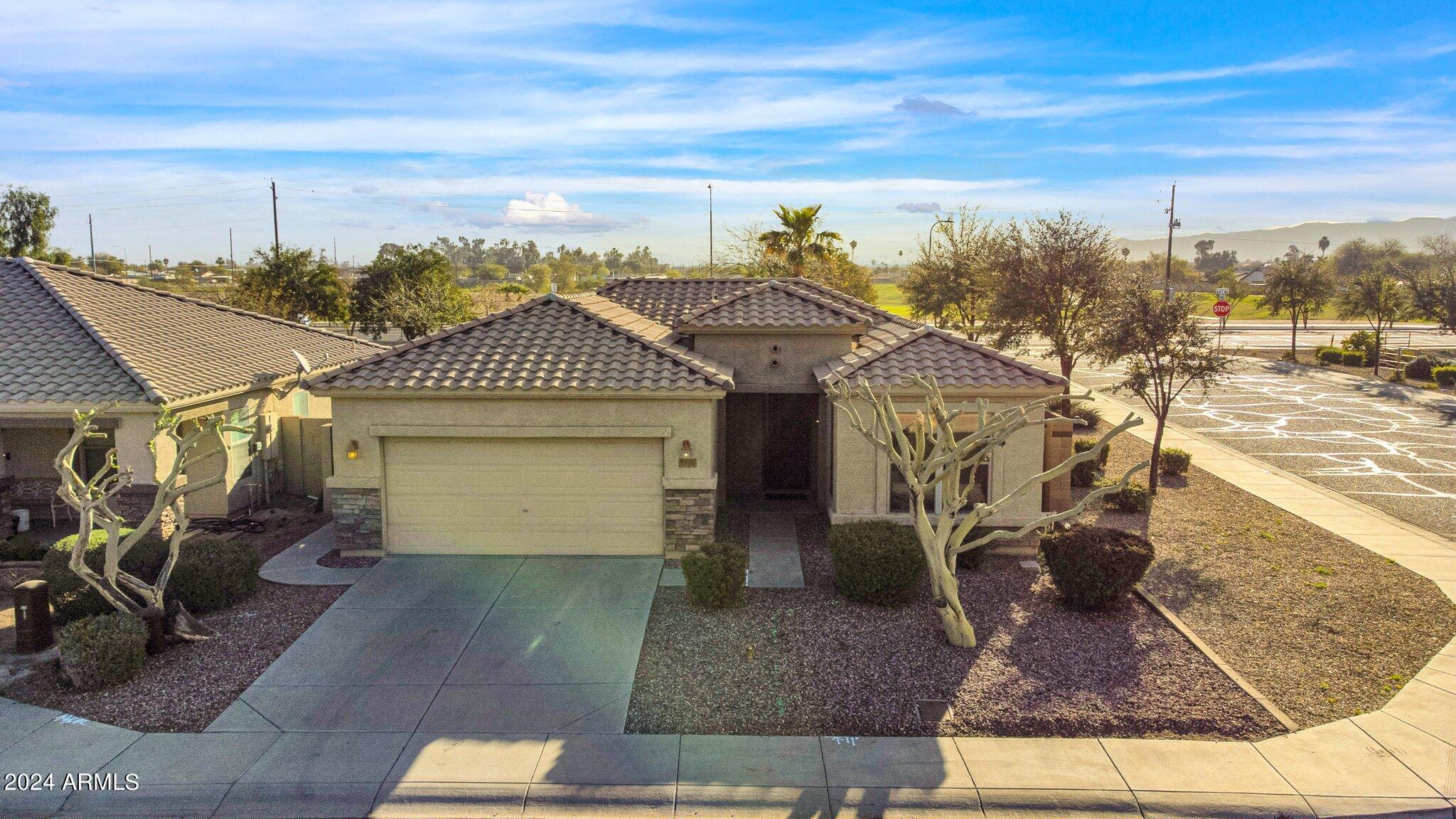 6119 S 43RD Drive