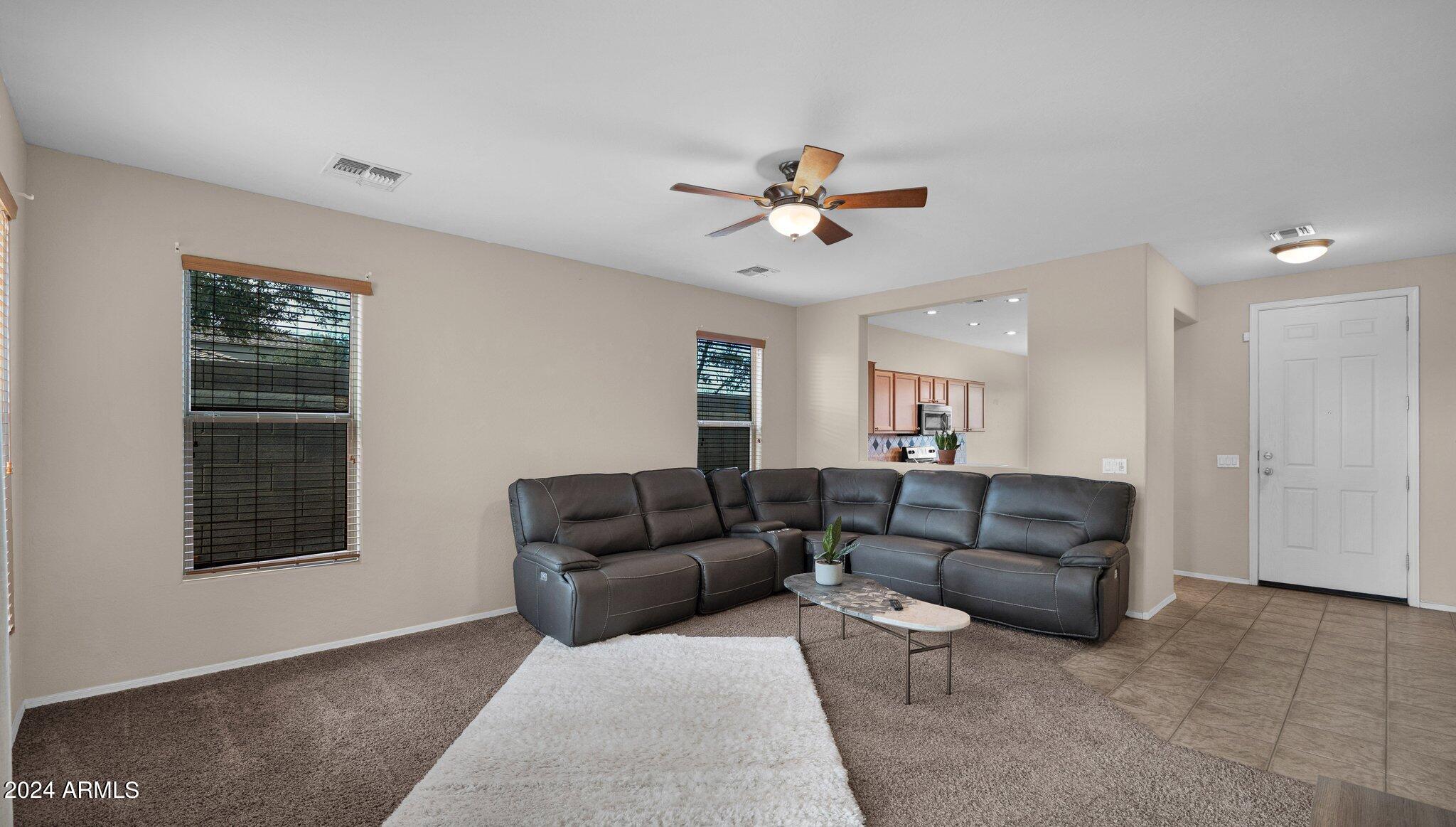 6119 S 43RD Drive