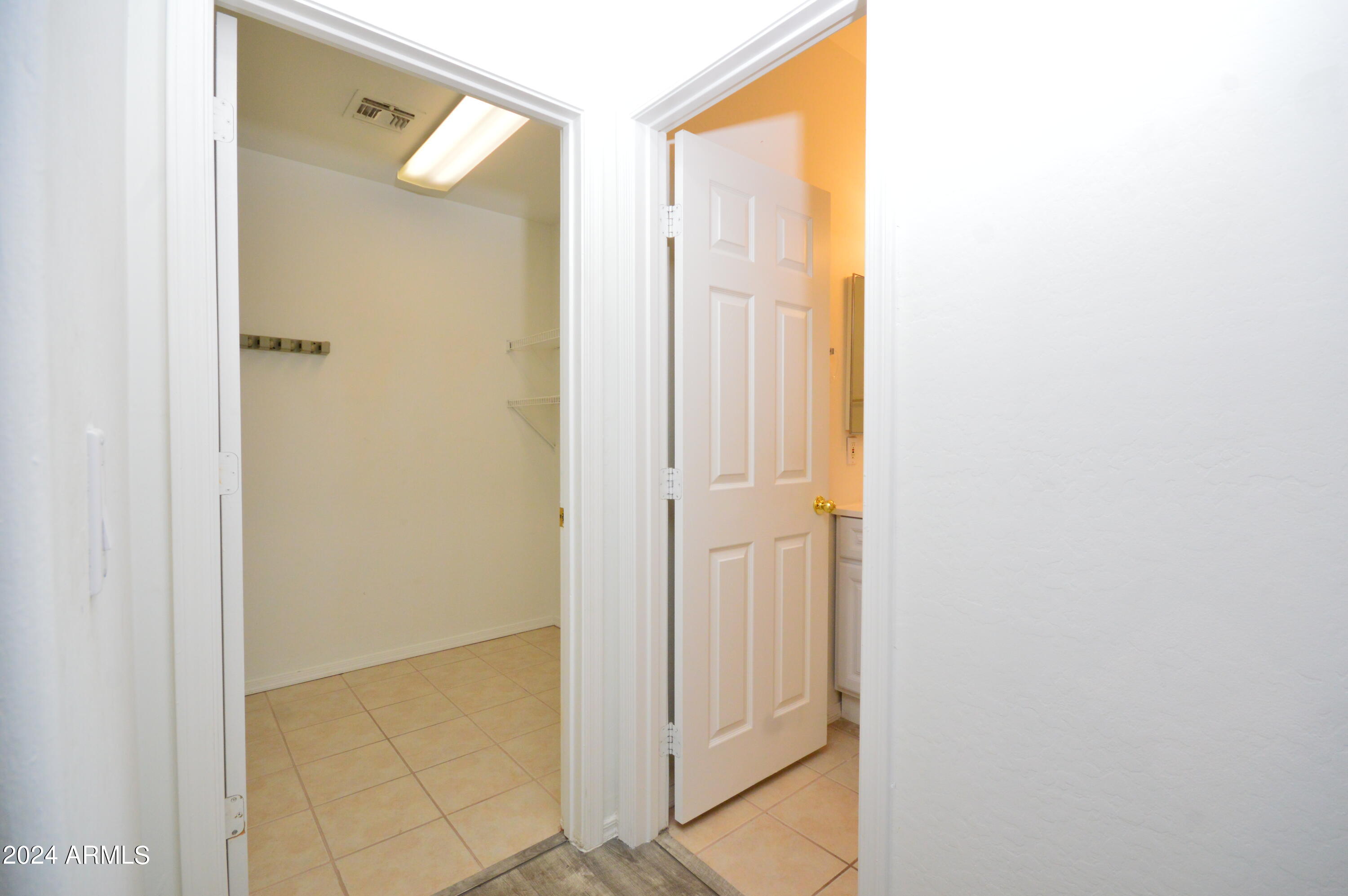 523 S Abbey --