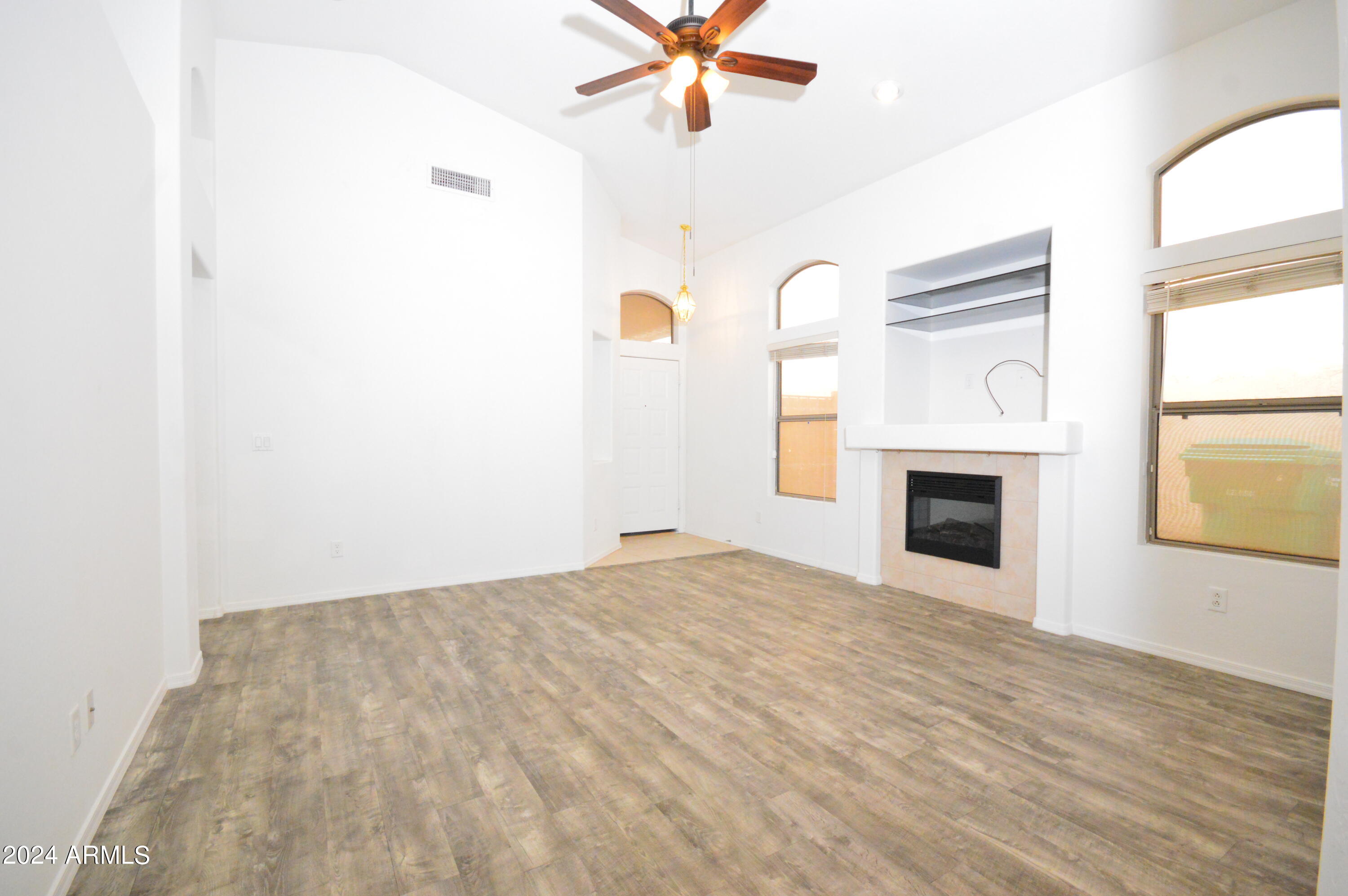 523 S Abbey --