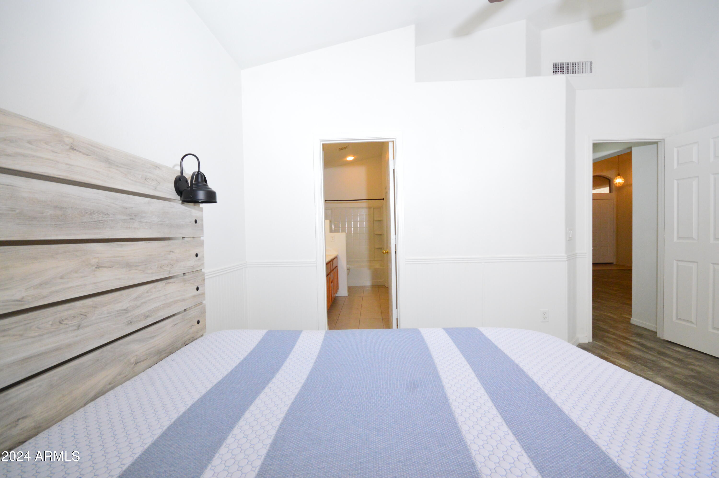 523 S Abbey --