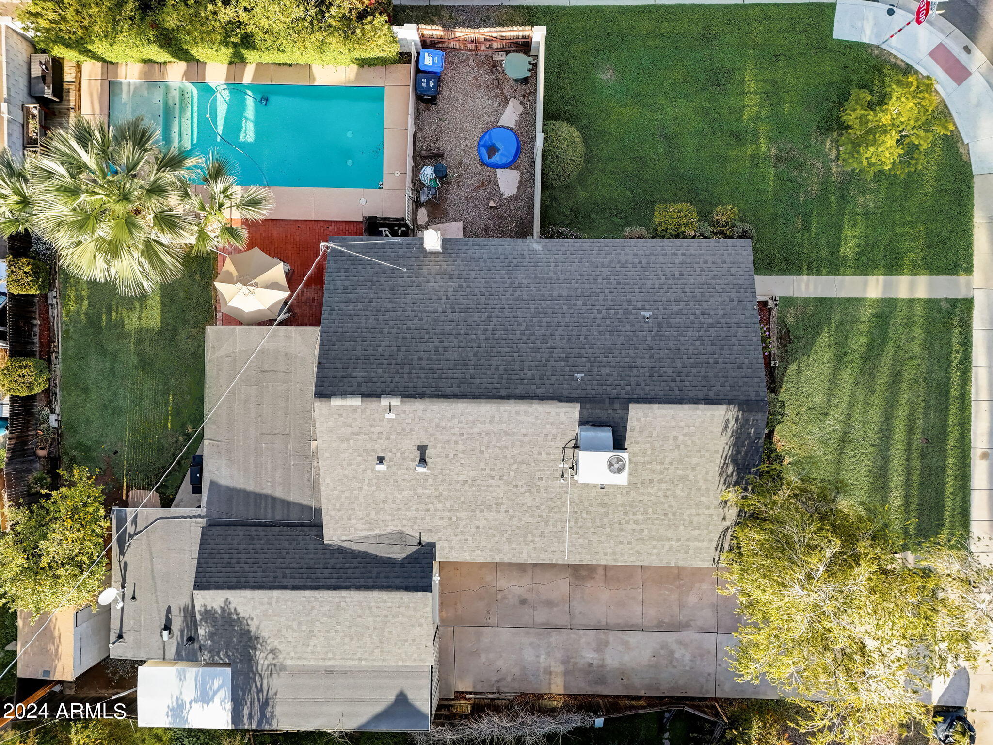 1202 W CAMPBELL Avenue