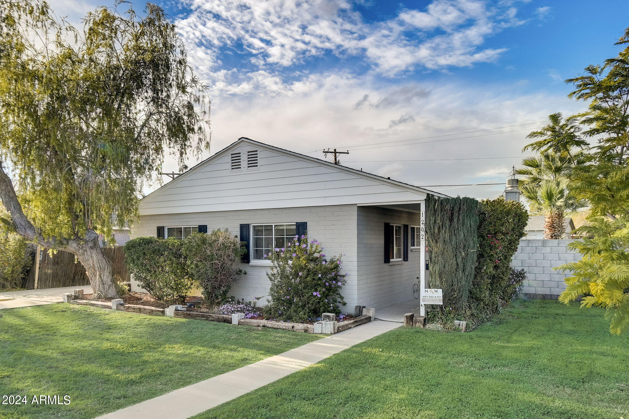 1202 W CAMPBELL Avenue