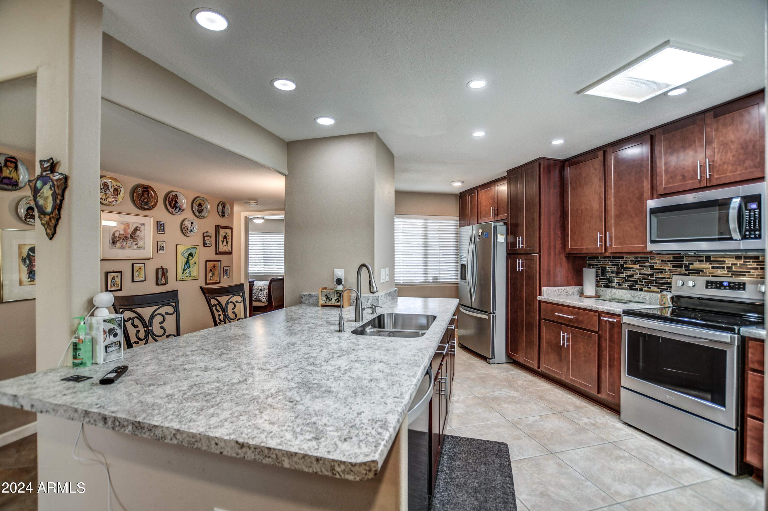 10926 W THUNDERBIRD Boulevard