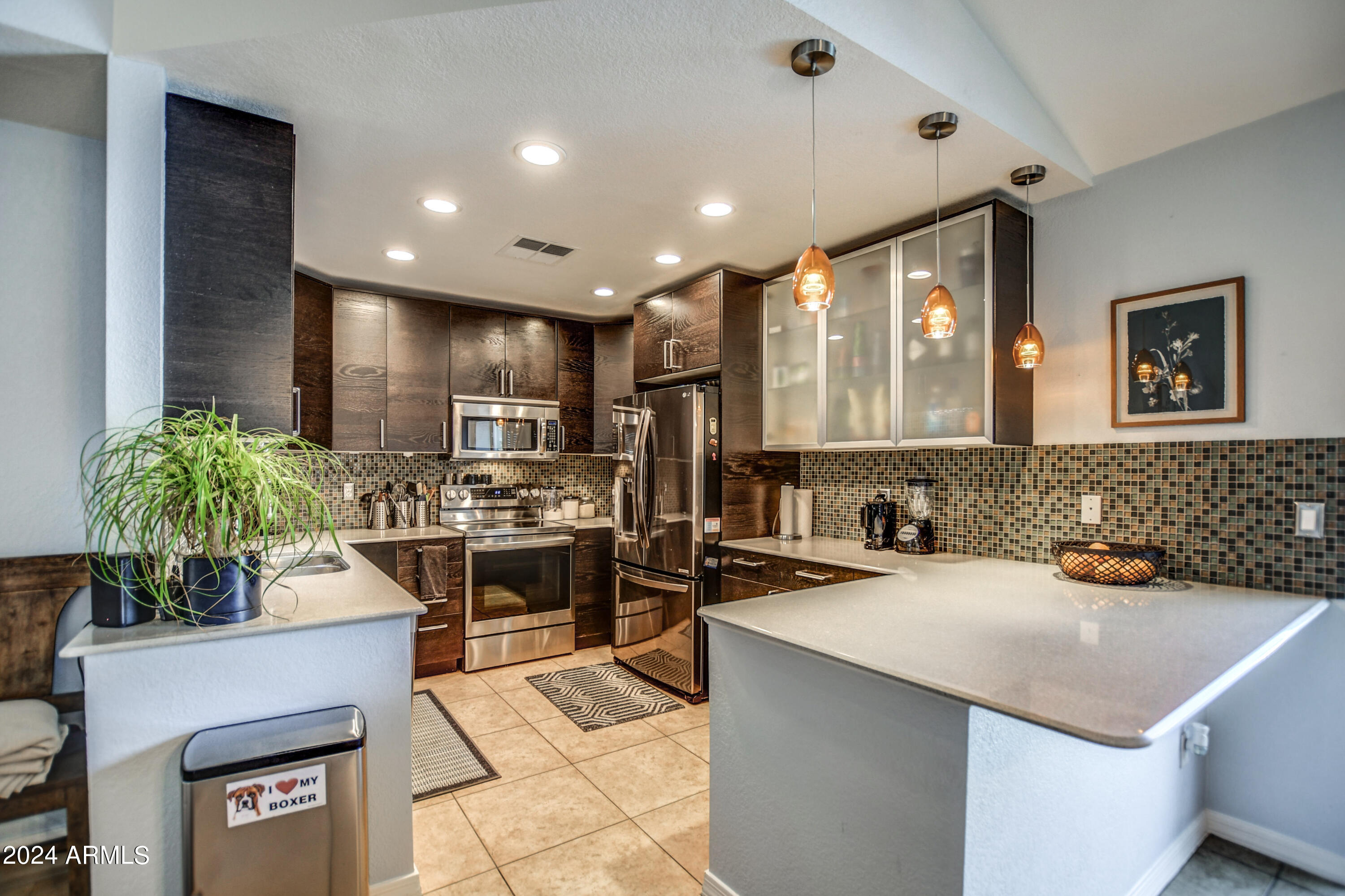 2202 E SELLS Drive