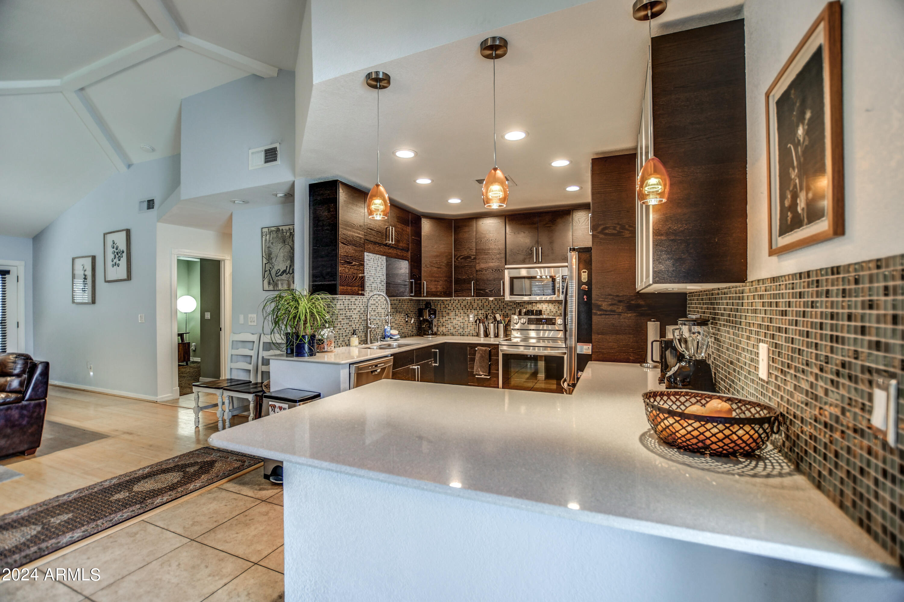 2202 E SELLS Drive