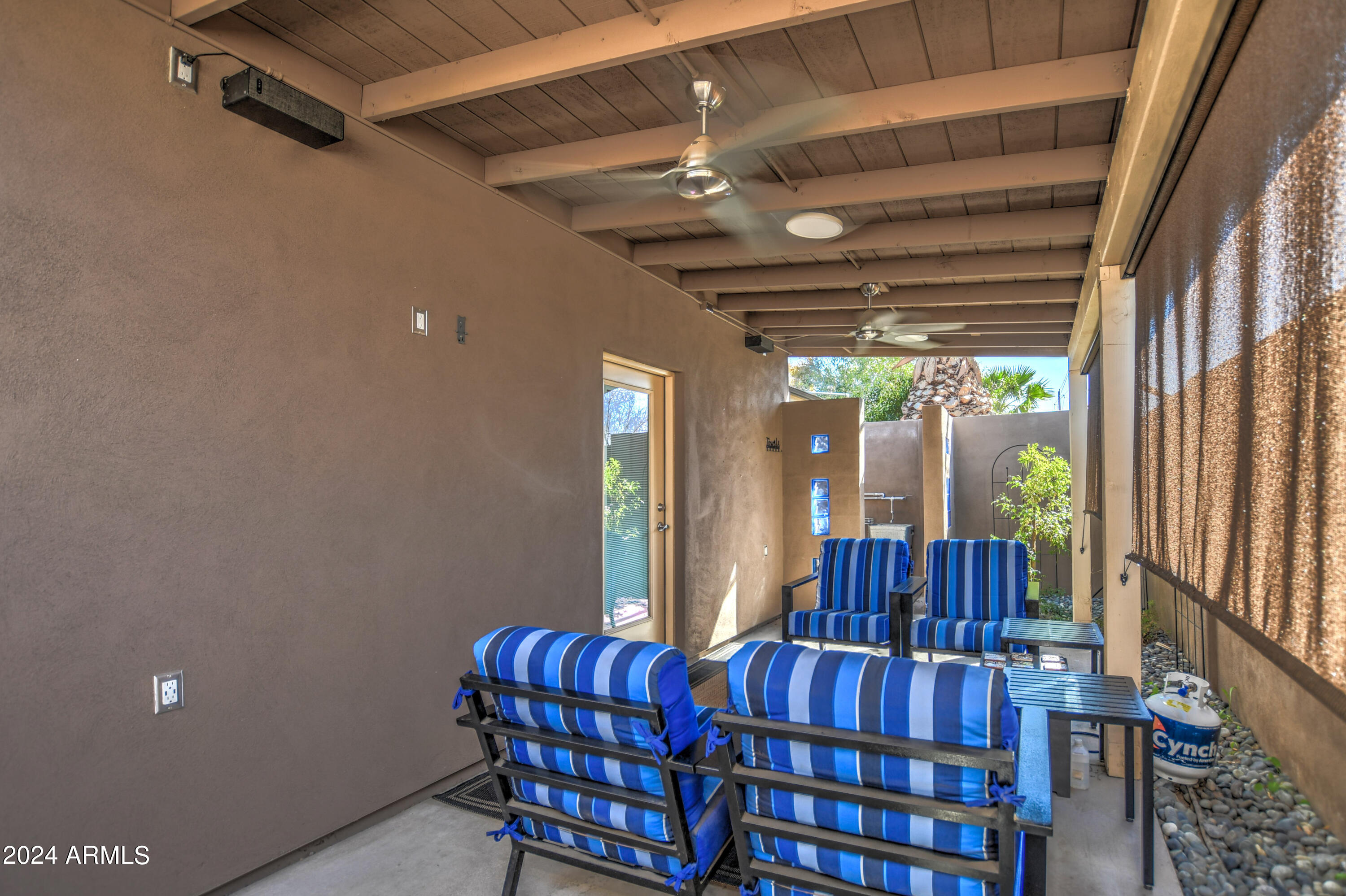2202 E SELLS Drive