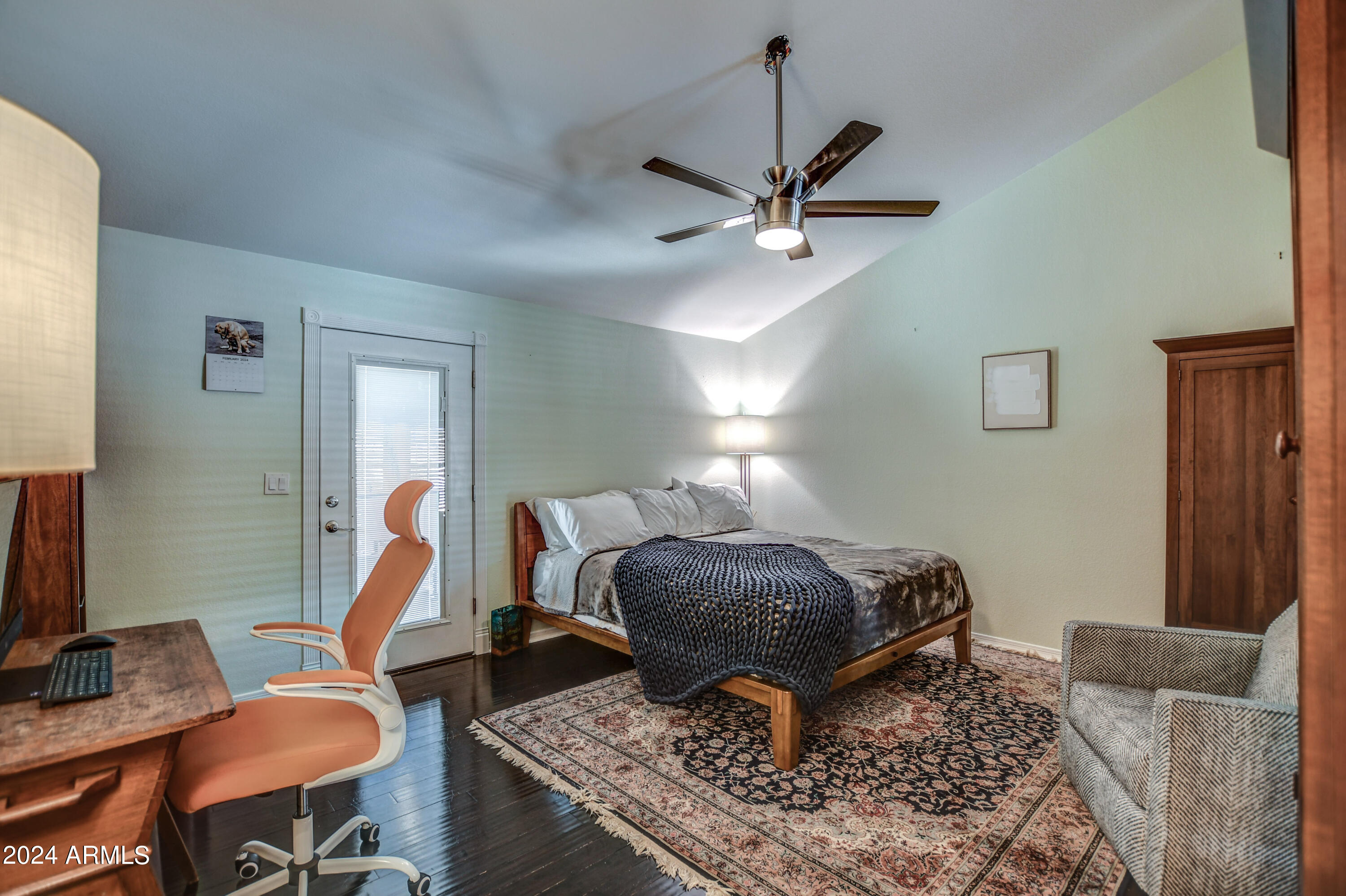 2202 E SELLS Drive