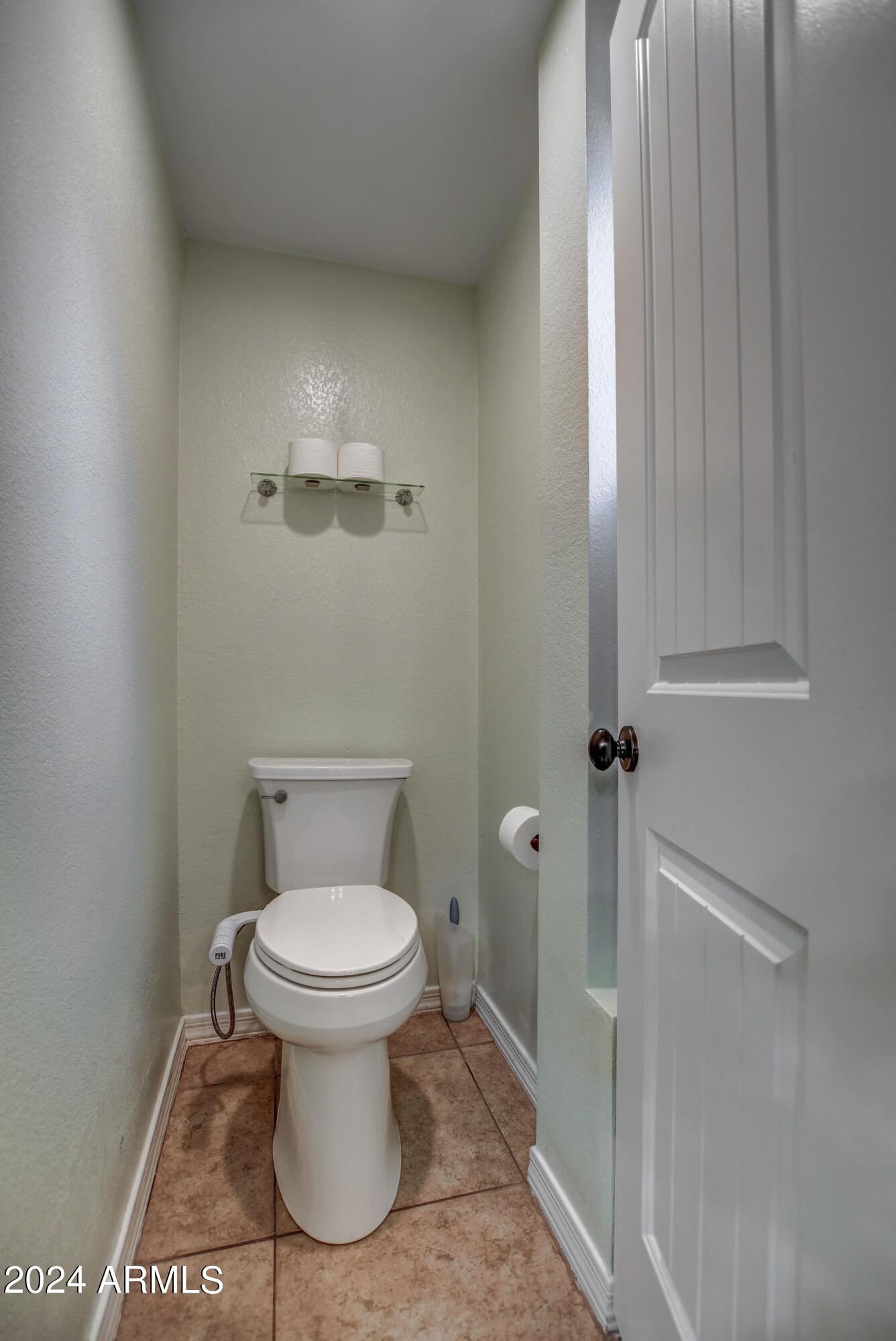 2202 E SELLS Drive