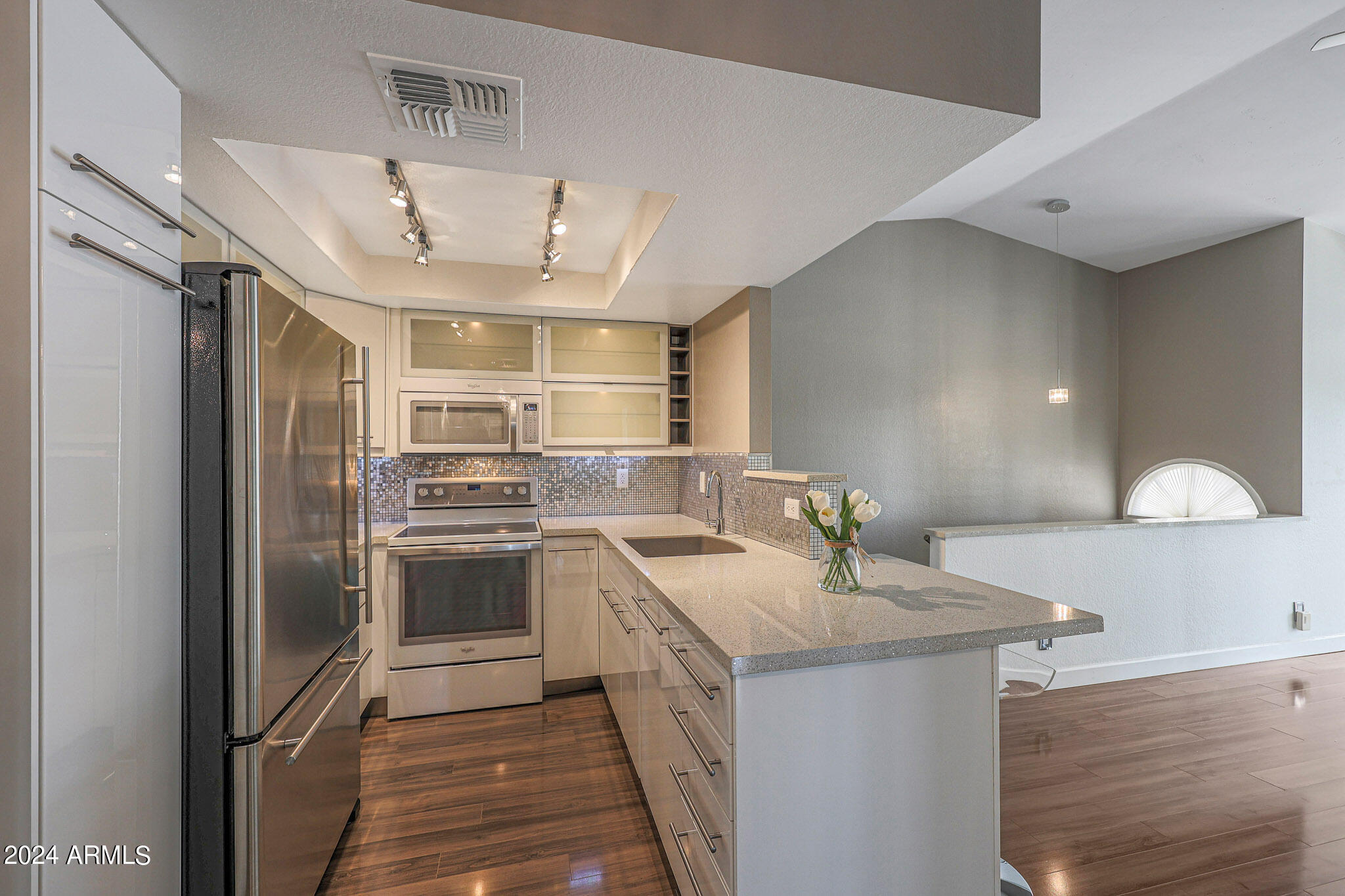 1820 E MORTEN Avenue # 225