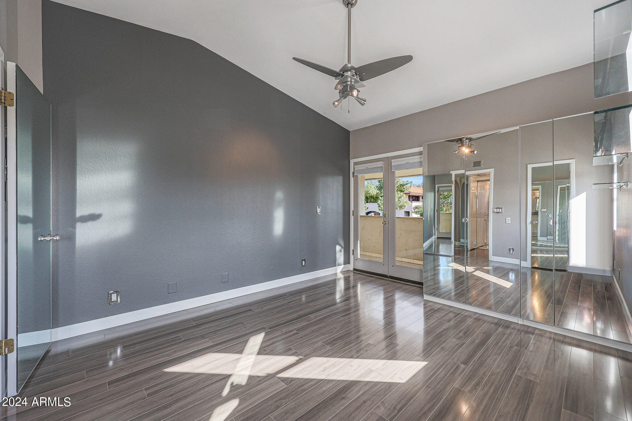 1820 E MORTEN Avenue # 225