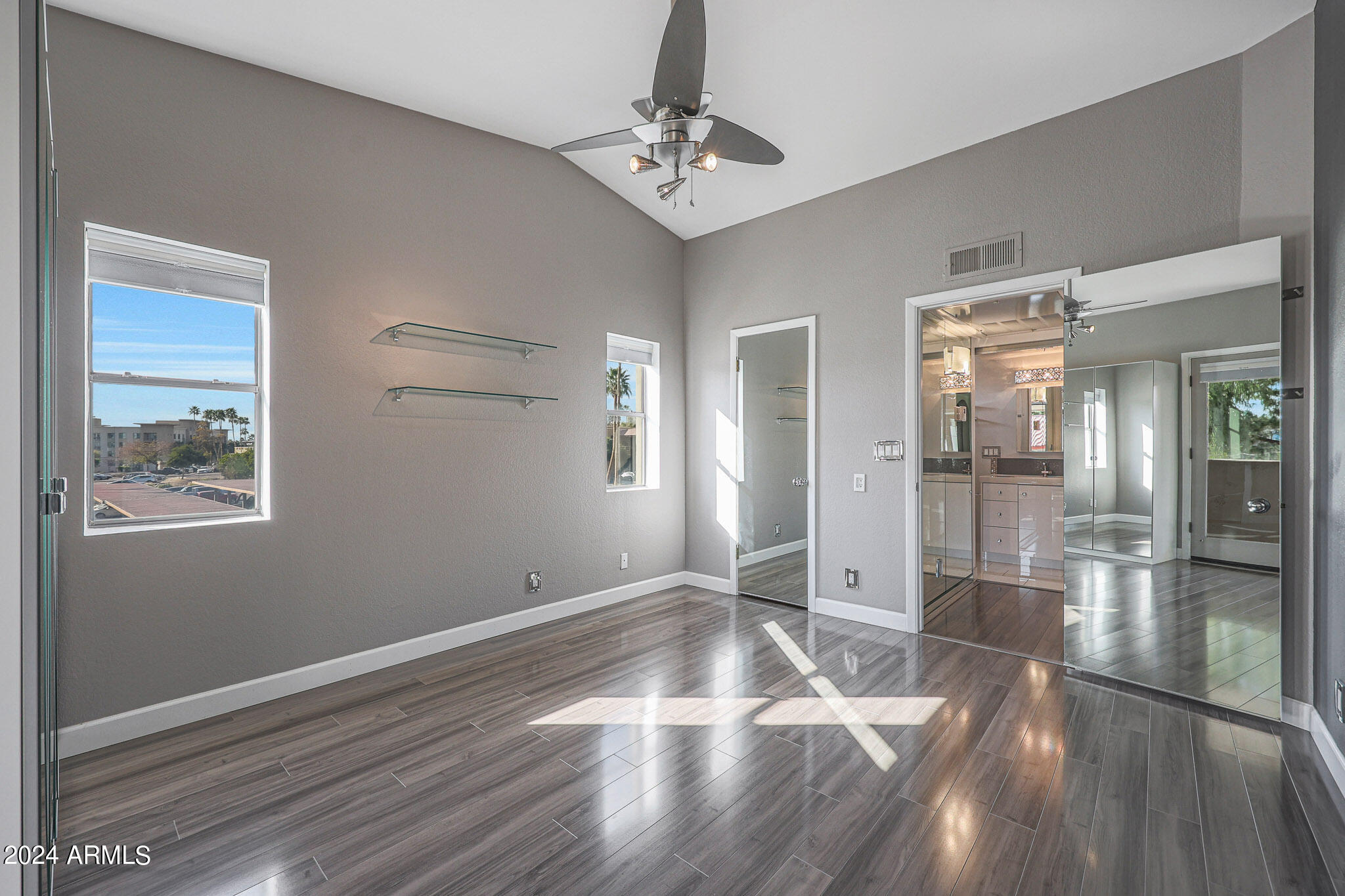 1820 E MORTEN Avenue # 225