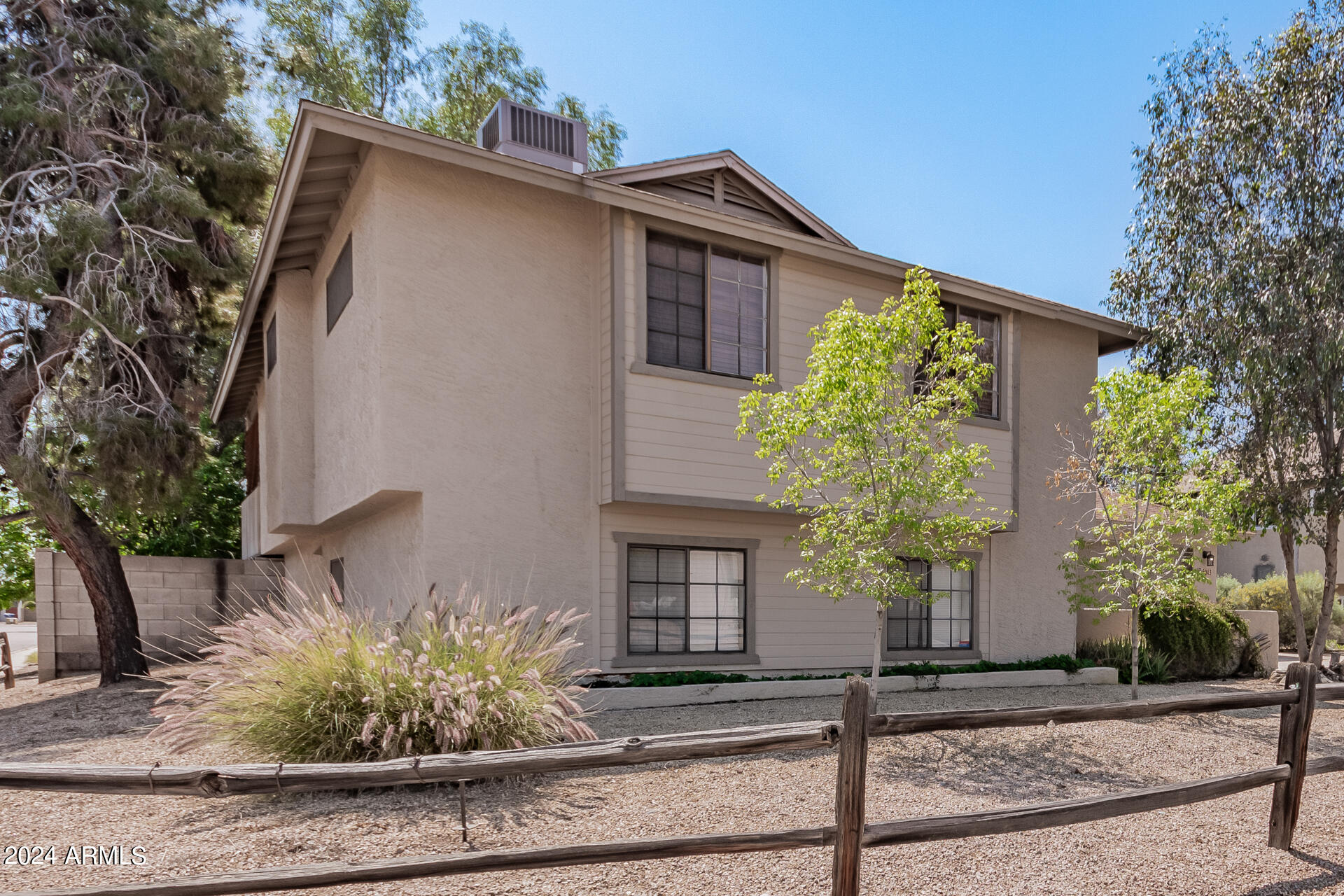 5043 E DOWNING Street