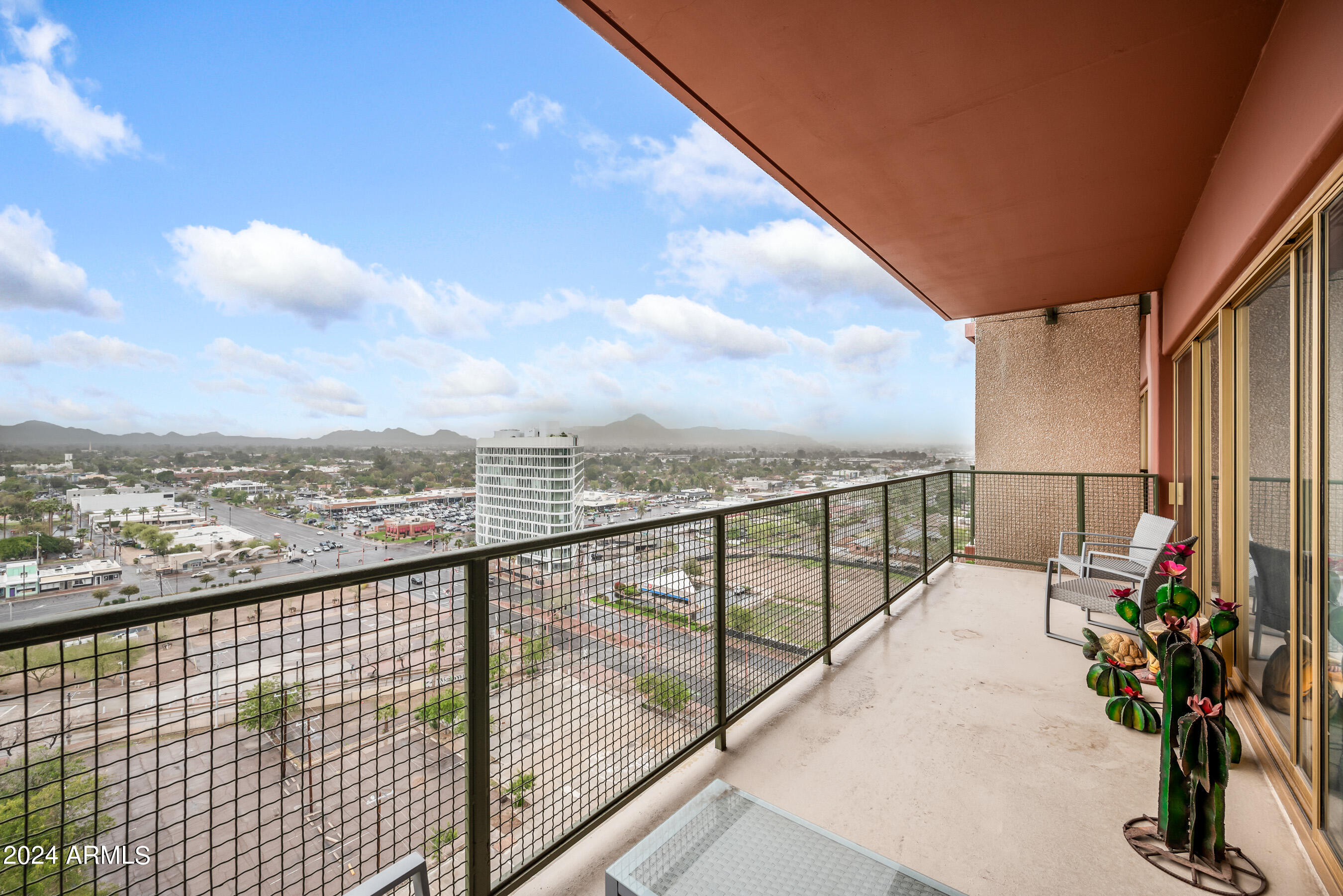 4750 N CENTRAL Avenue # P16
