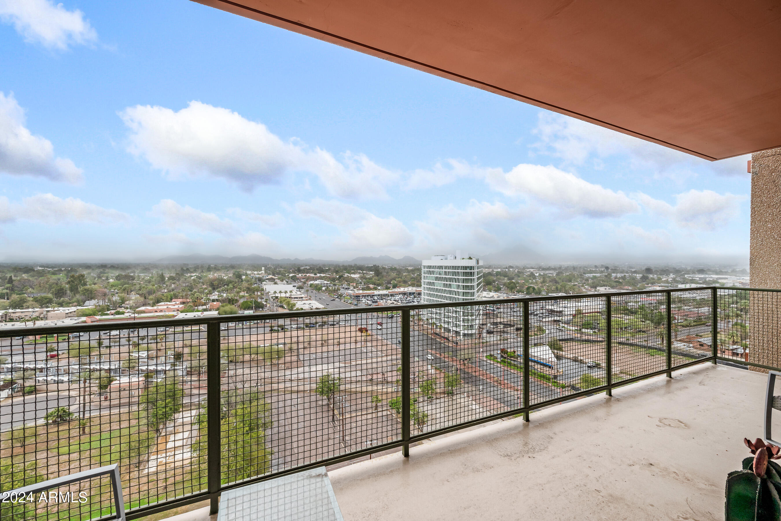 4750 N CENTRAL Avenue # P16