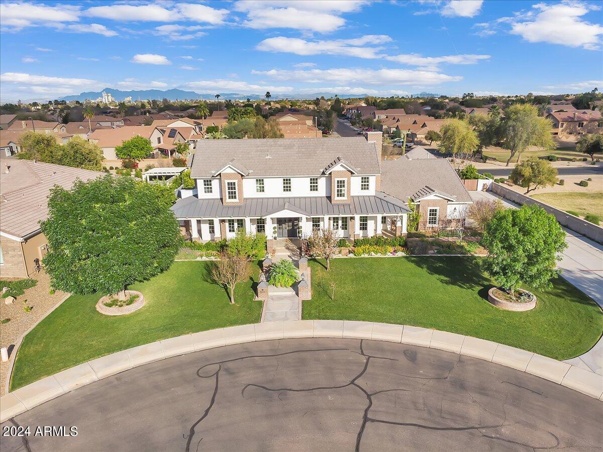 1253 S PORTER Court