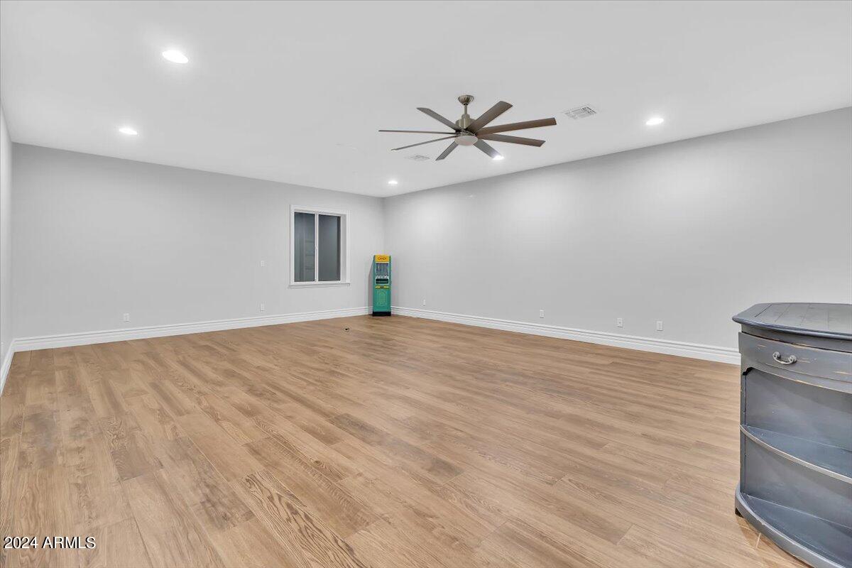 1253 S PORTER Court