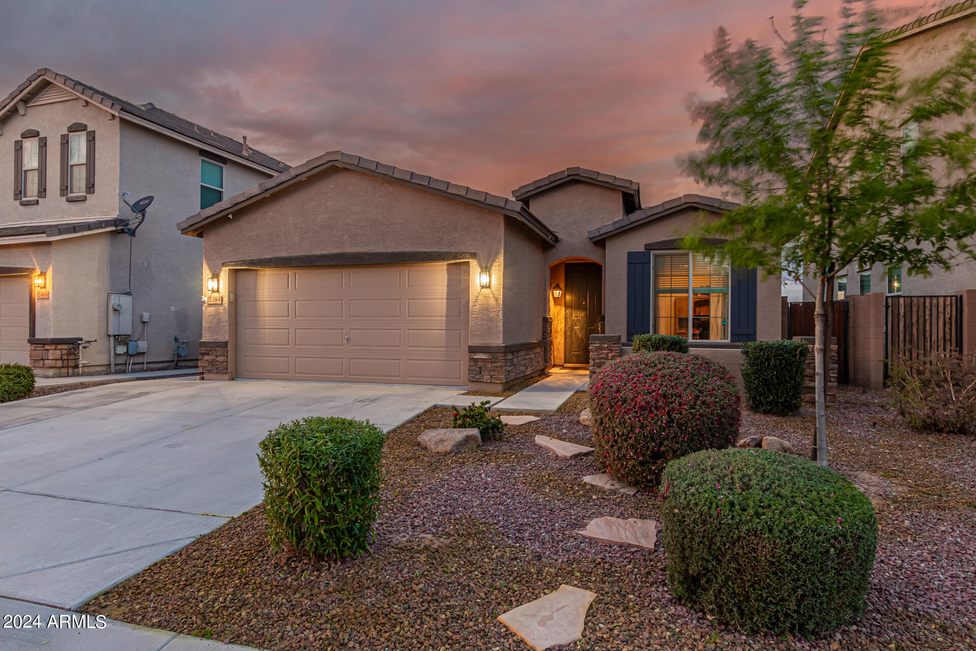 2394 W CHINOOK Court