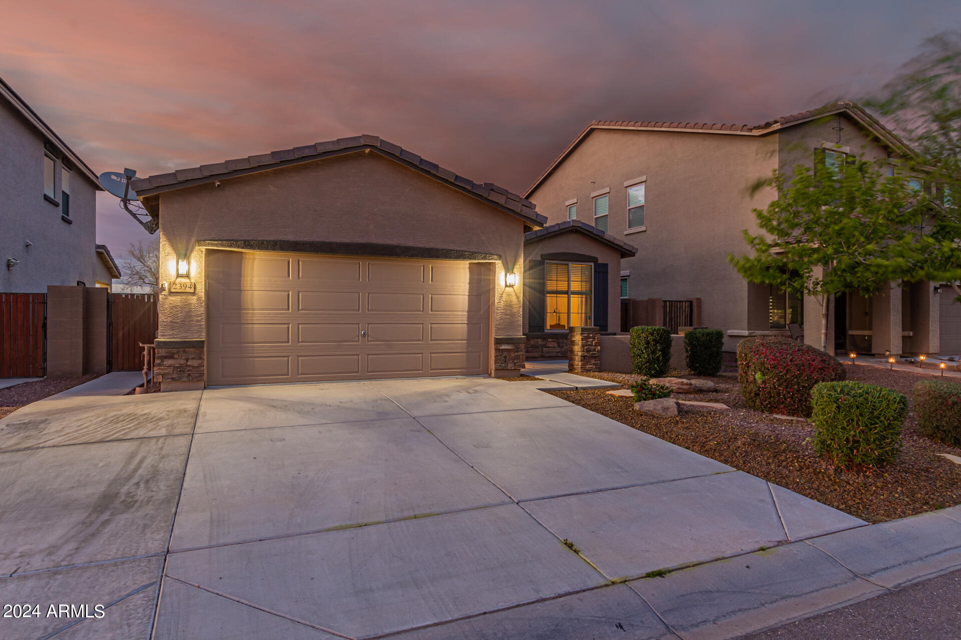 2394 W CHINOOK Court