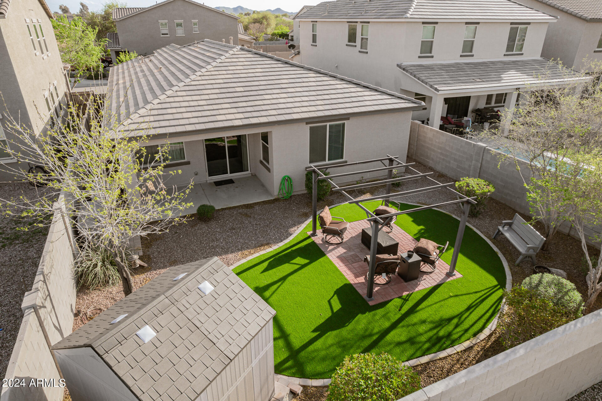 2394 W CHINOOK Court