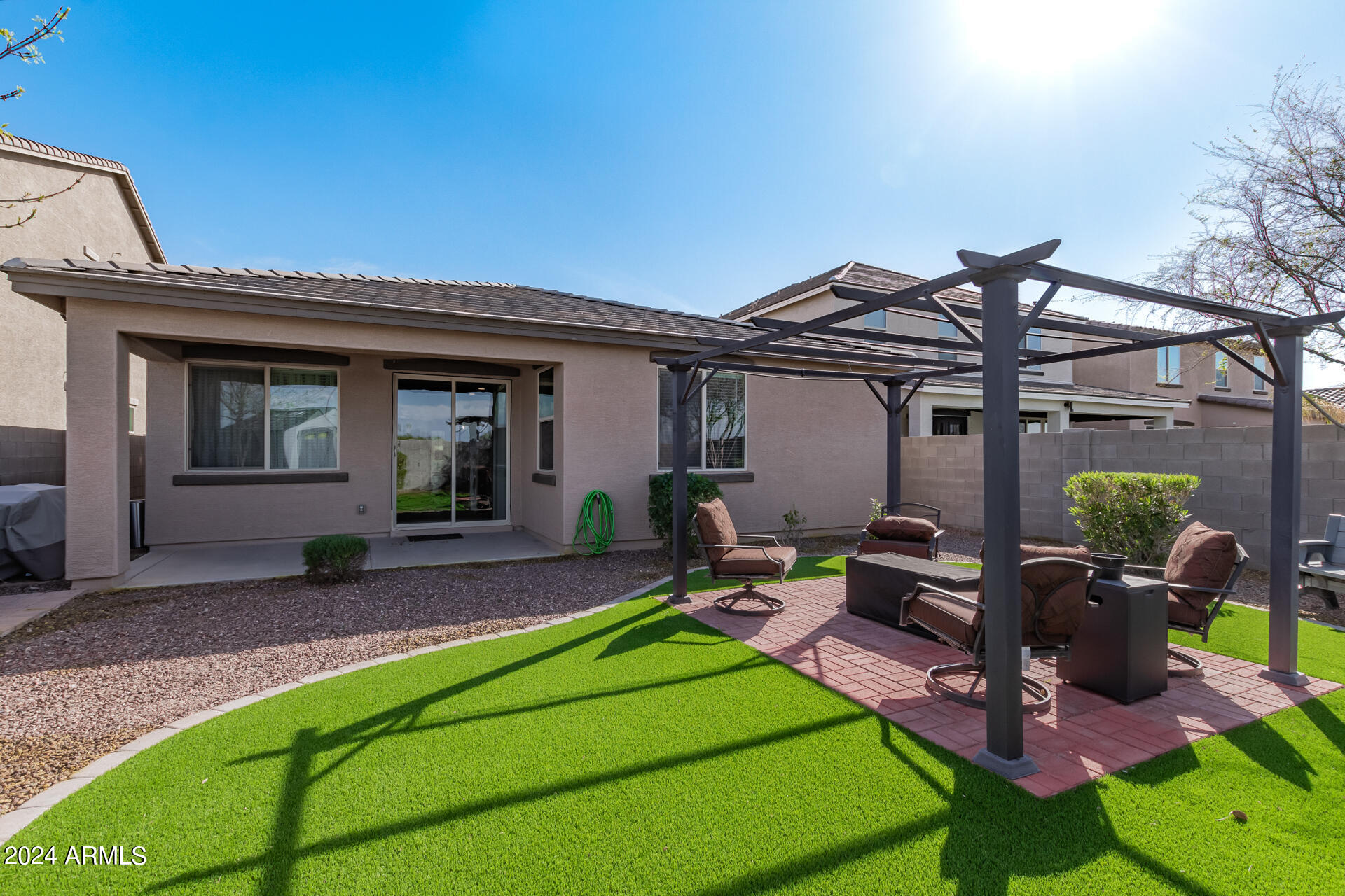 2394 W CHINOOK Court